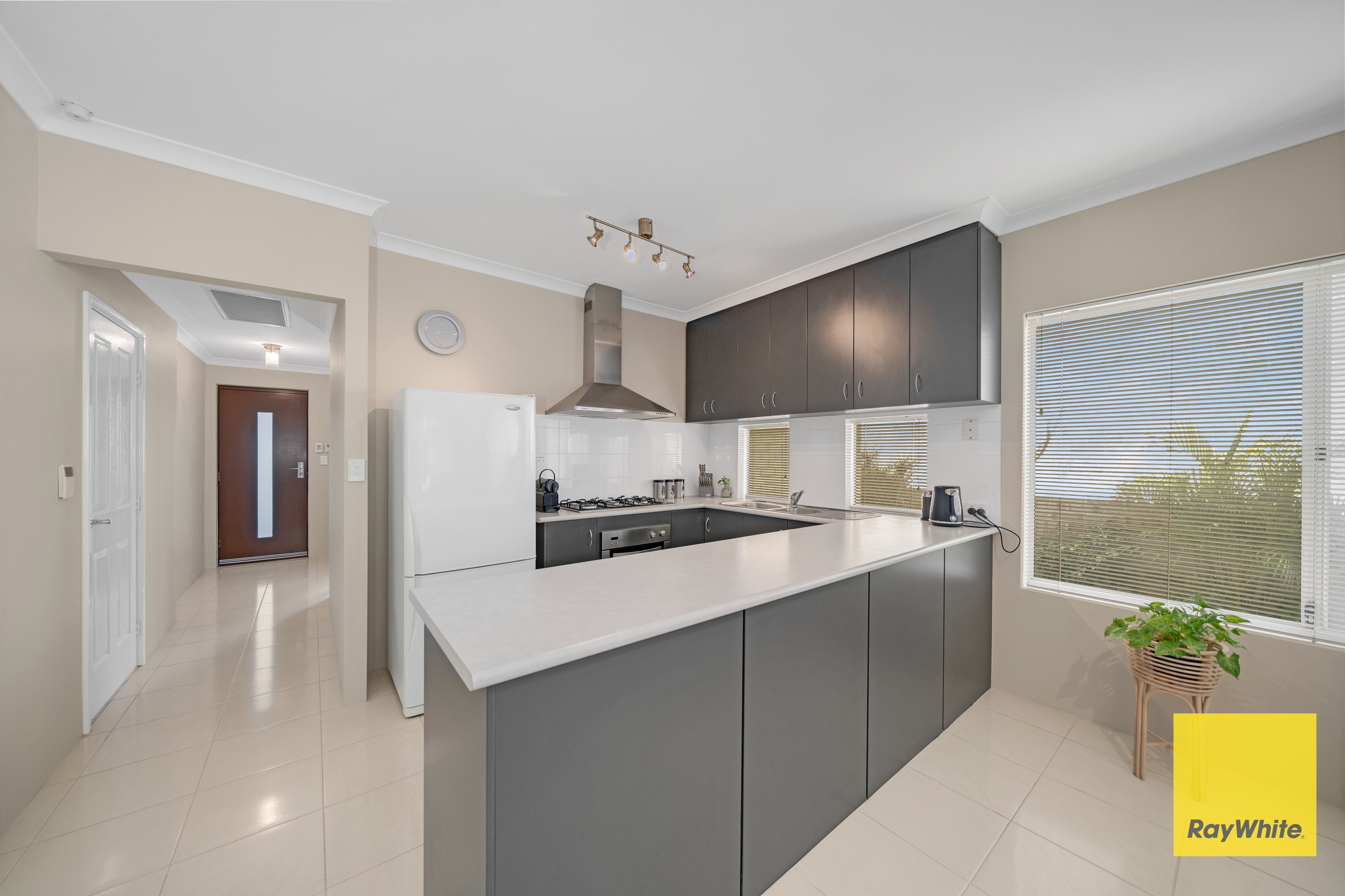 25 Landsdale Road, Darch, WA 6065