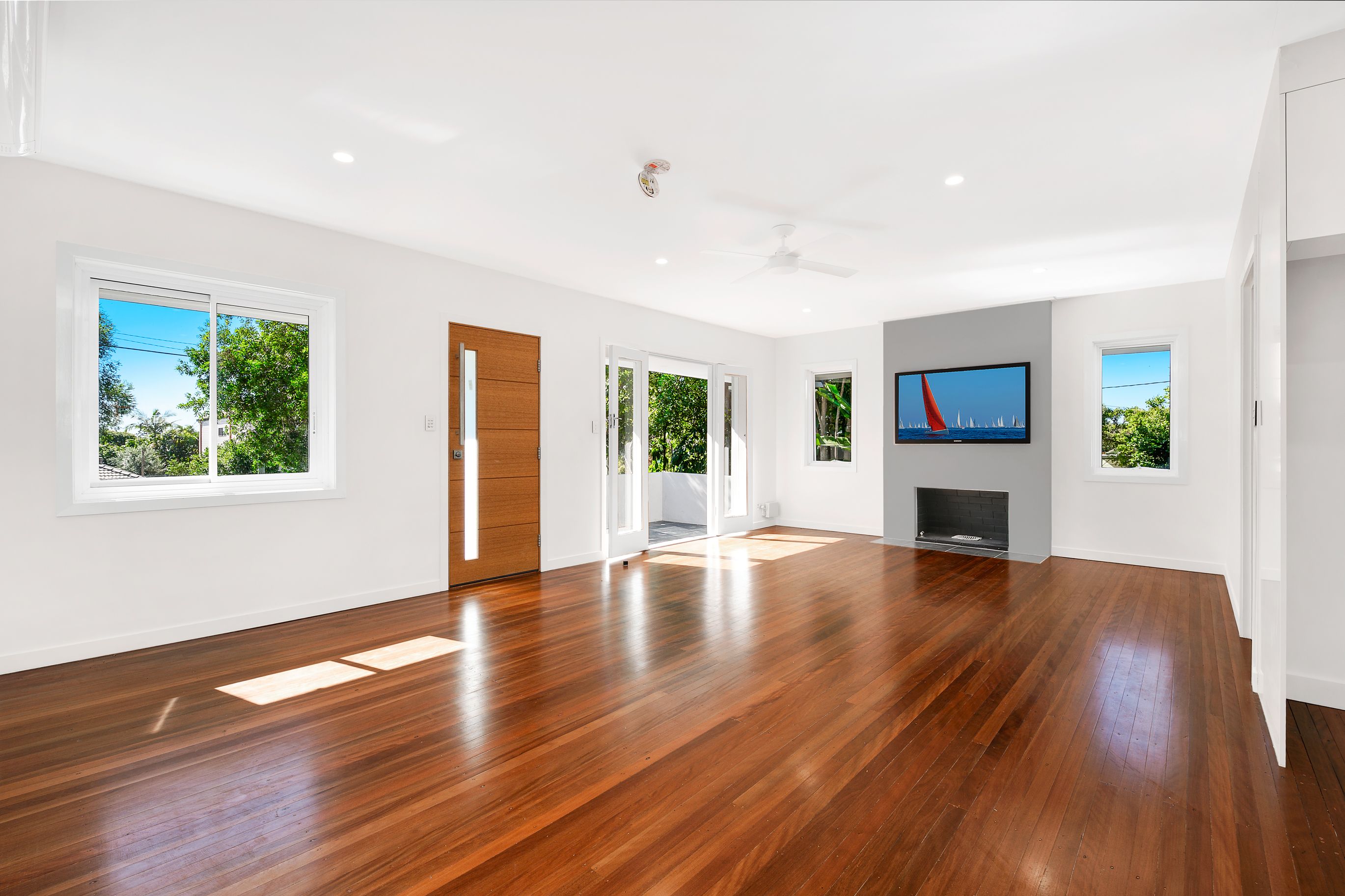600 Robinson Road — photo 4 of 15