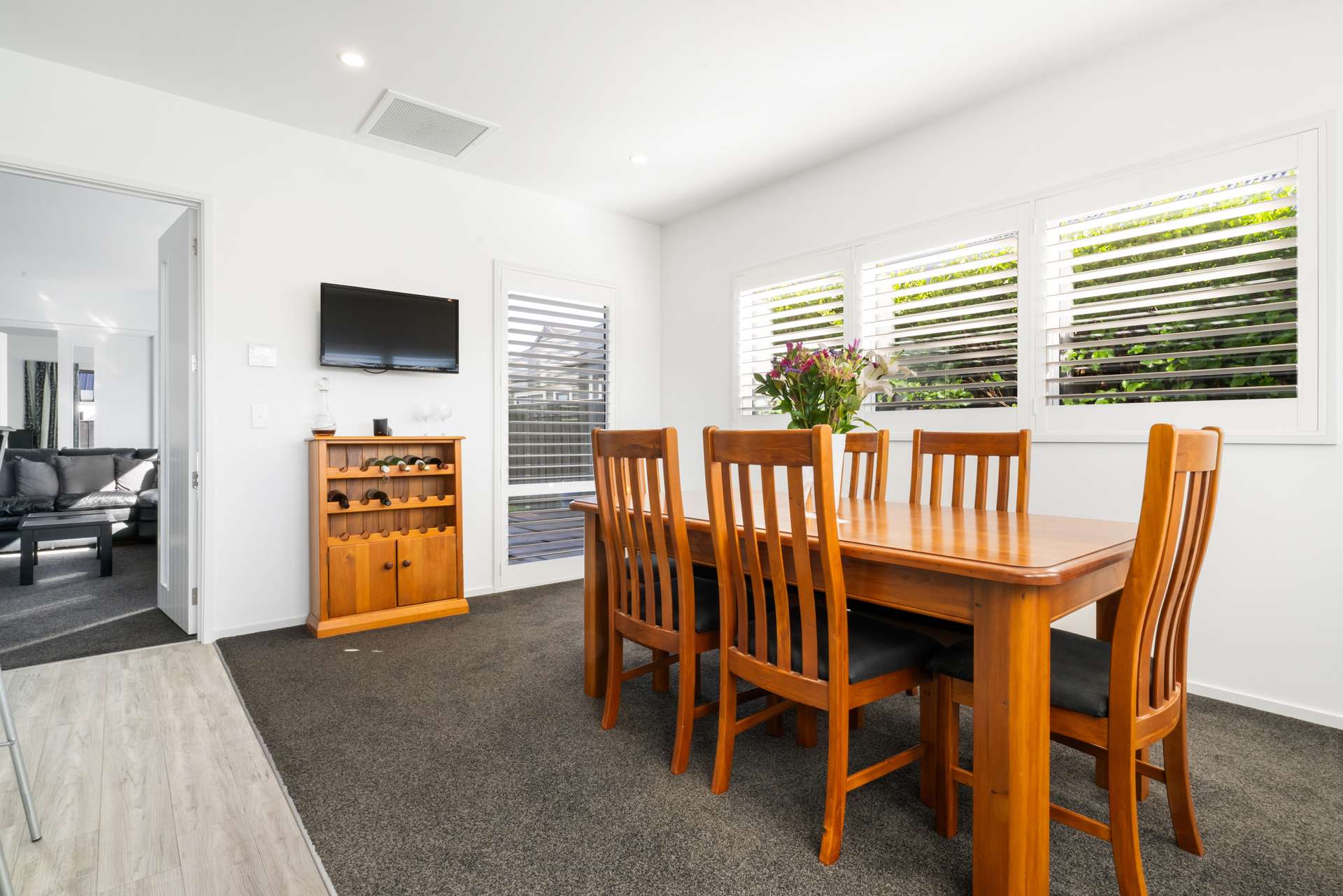 217 Cavendish Road photo 11