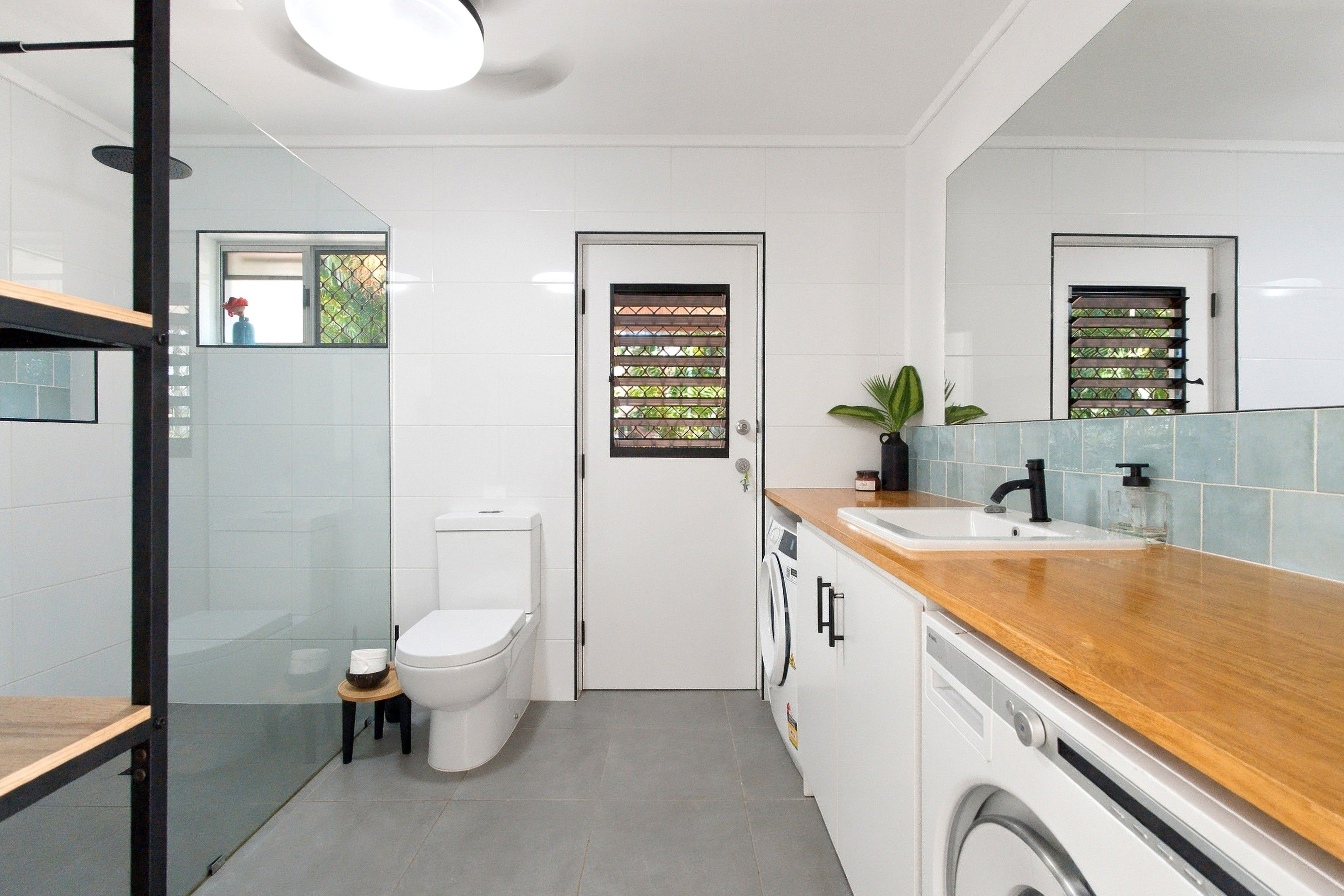 1 & 2/39 Reid Road — photo 14 of 30