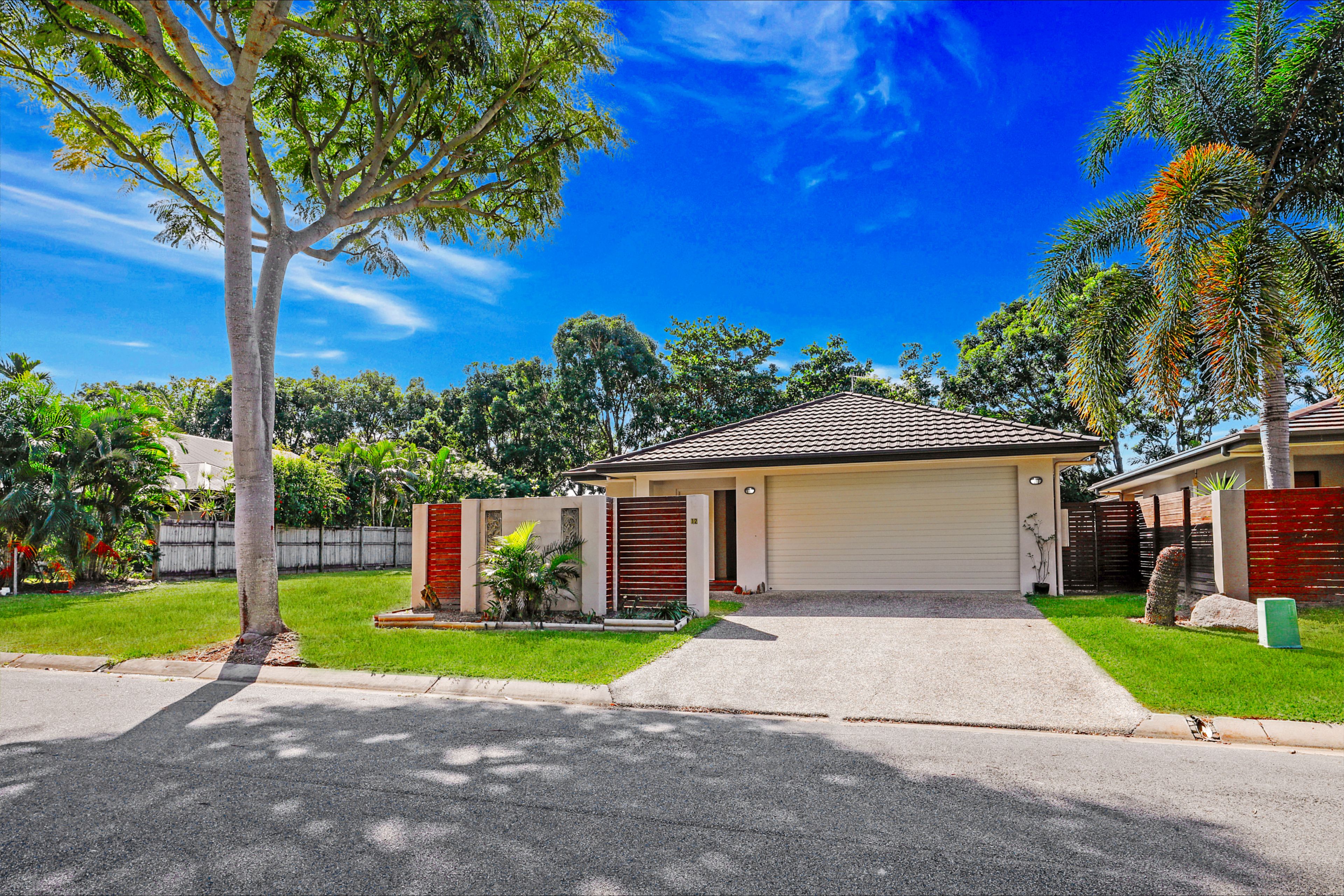 12 Michelia Street, Palm Cove, QLD 4879