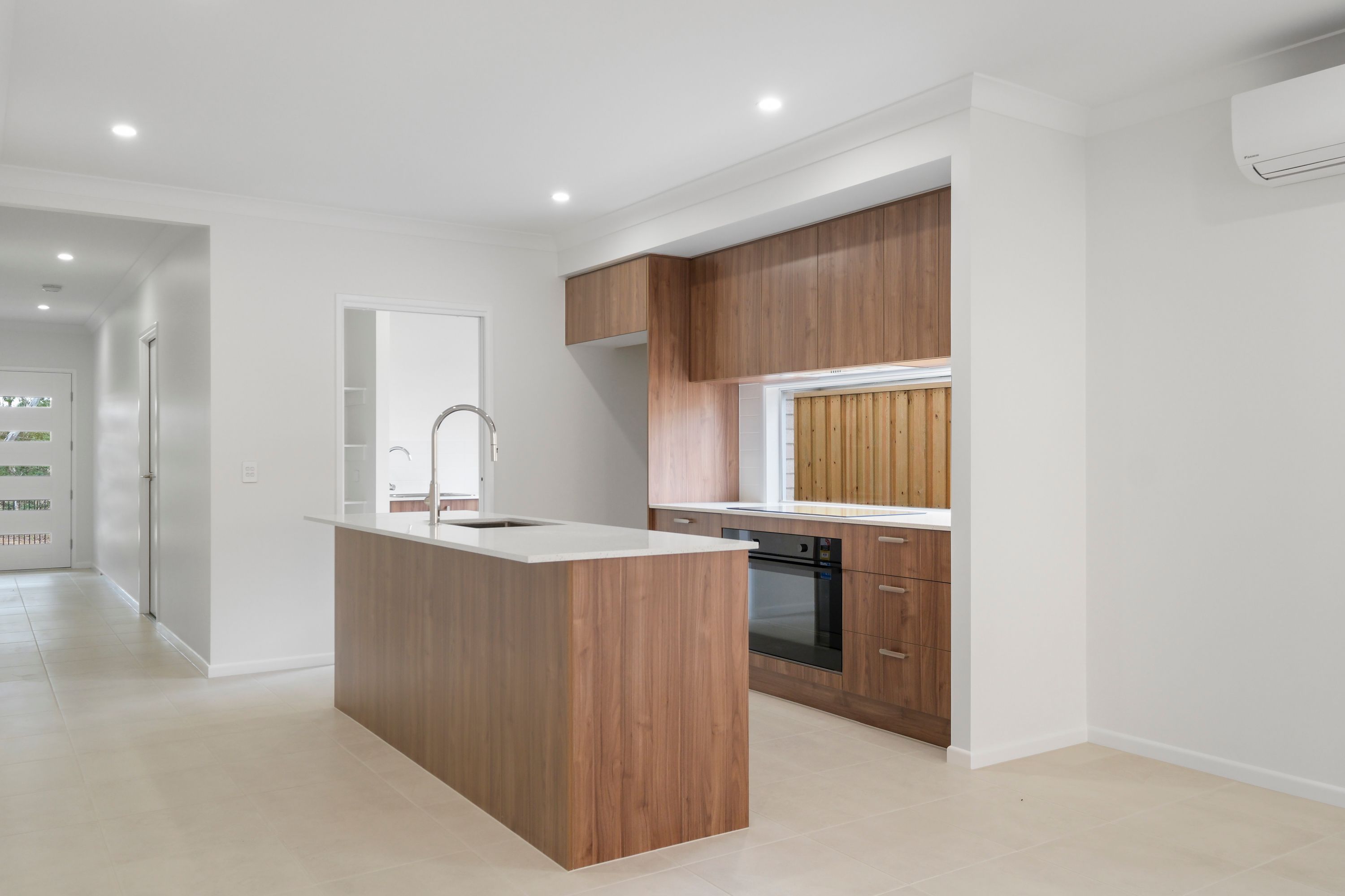 34 Bramble Crescent — photo 4 of 12