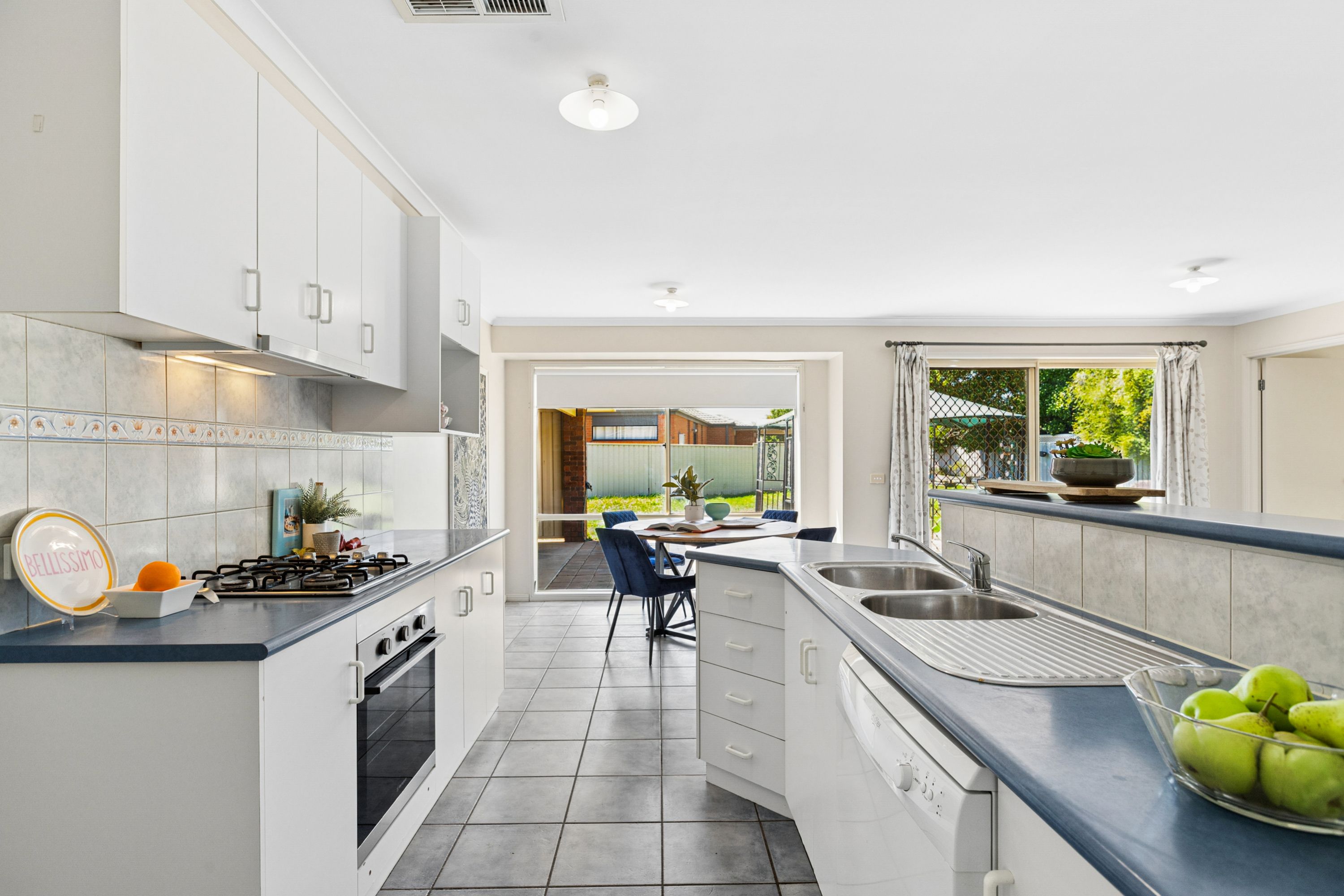 31 Golden Ash Drive — photo 11 of 27