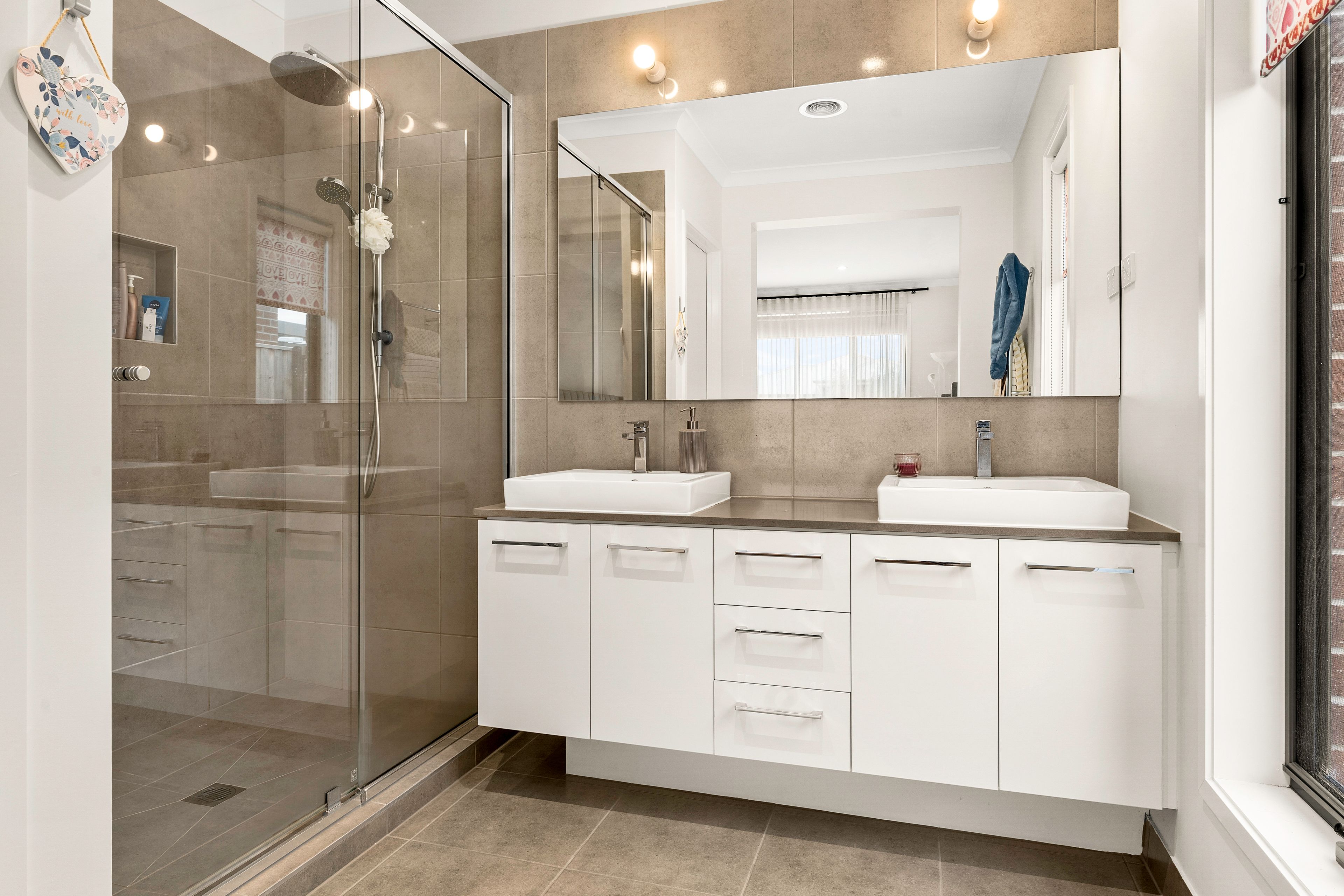 35 Altera Crescent — photo 9 of 13