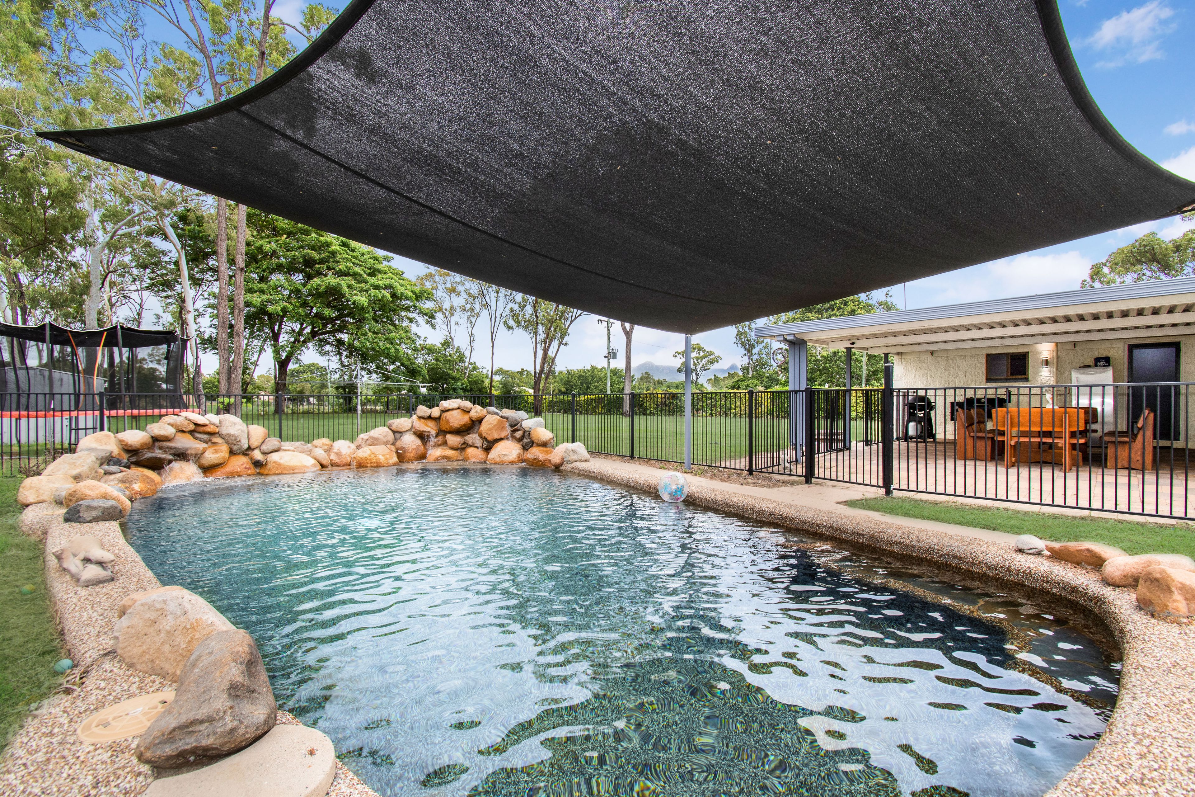 60 Dunlop Street, Kelso QLD 4815