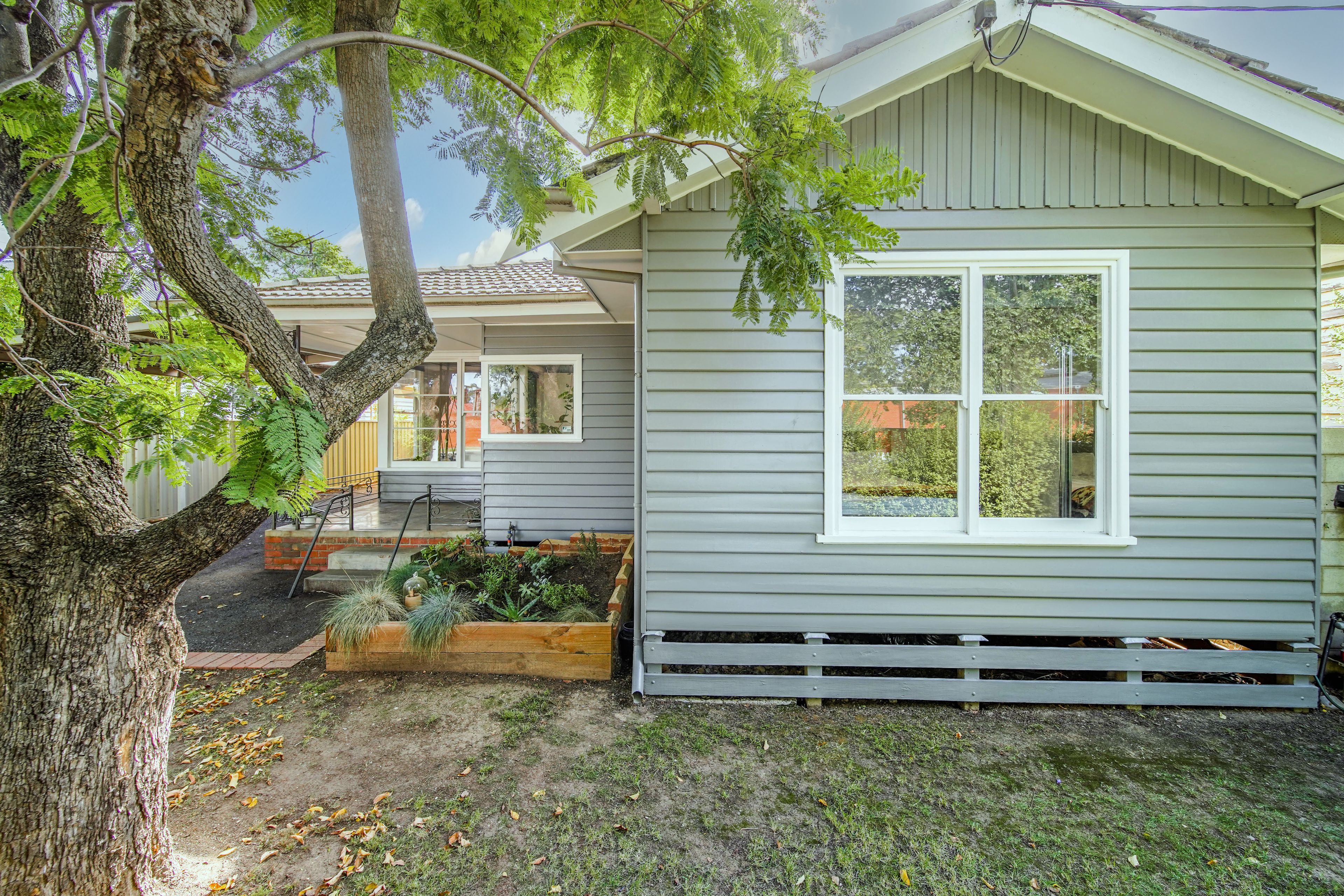 19 Weeroona Avenue, North Bendigo VIC 3550