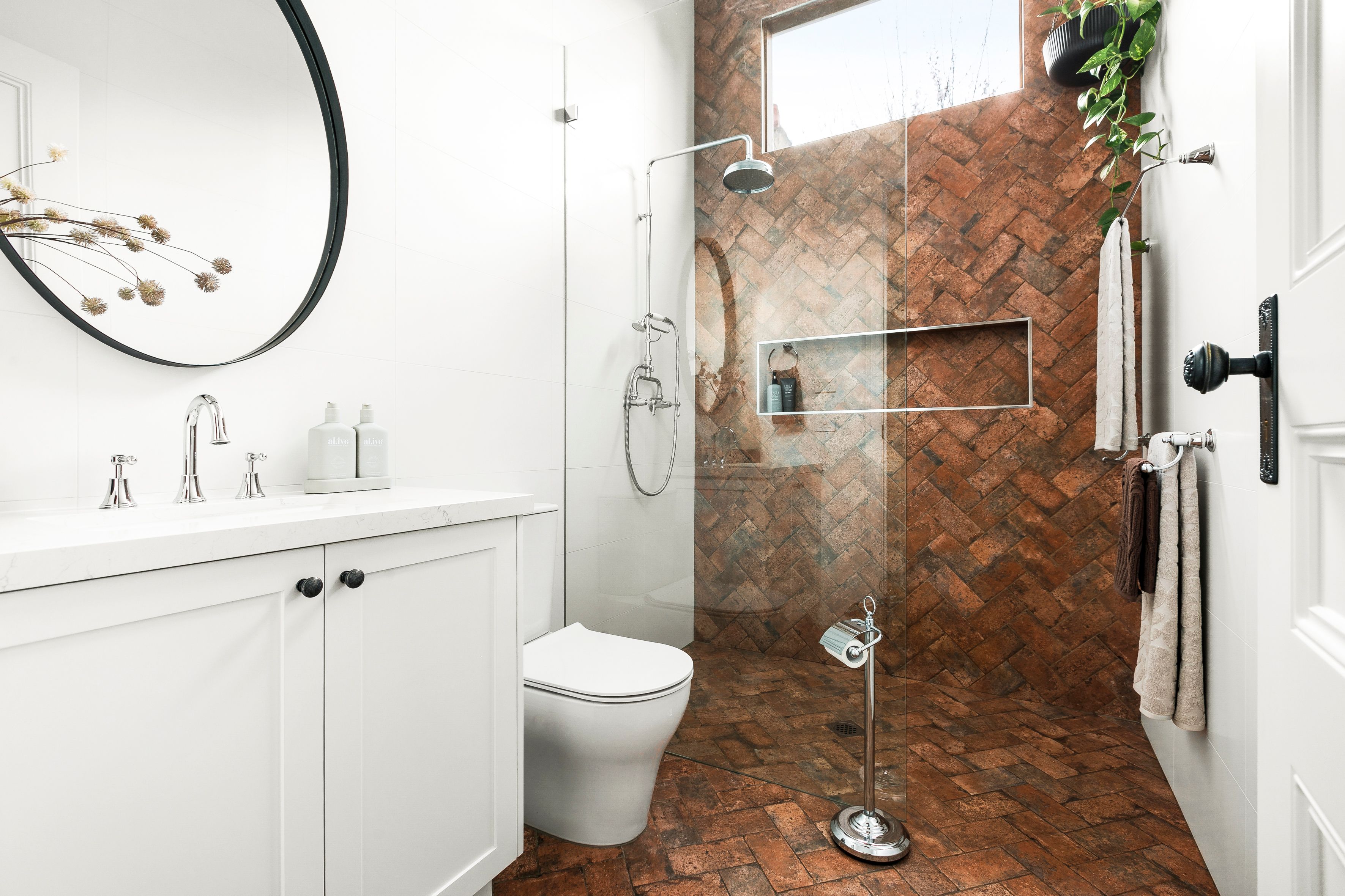74 Munro Street — photo 6 of 16
