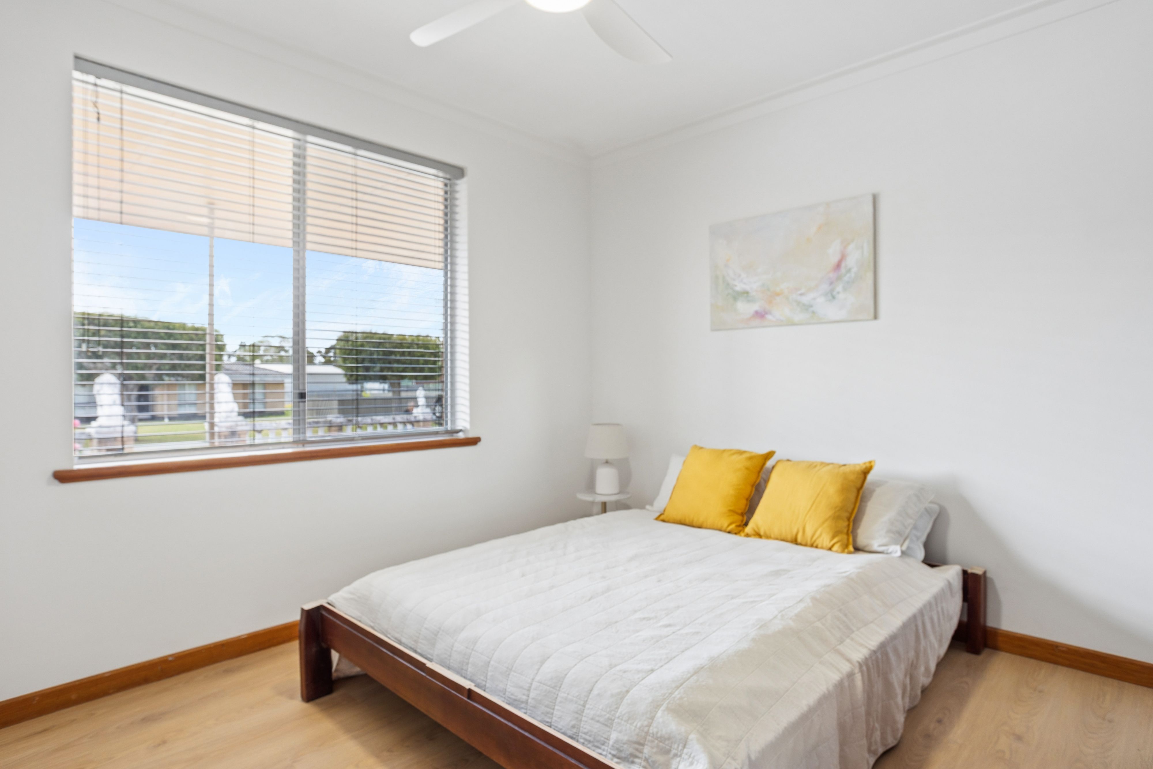 7 Taylor Crescent — photo 17 of 30