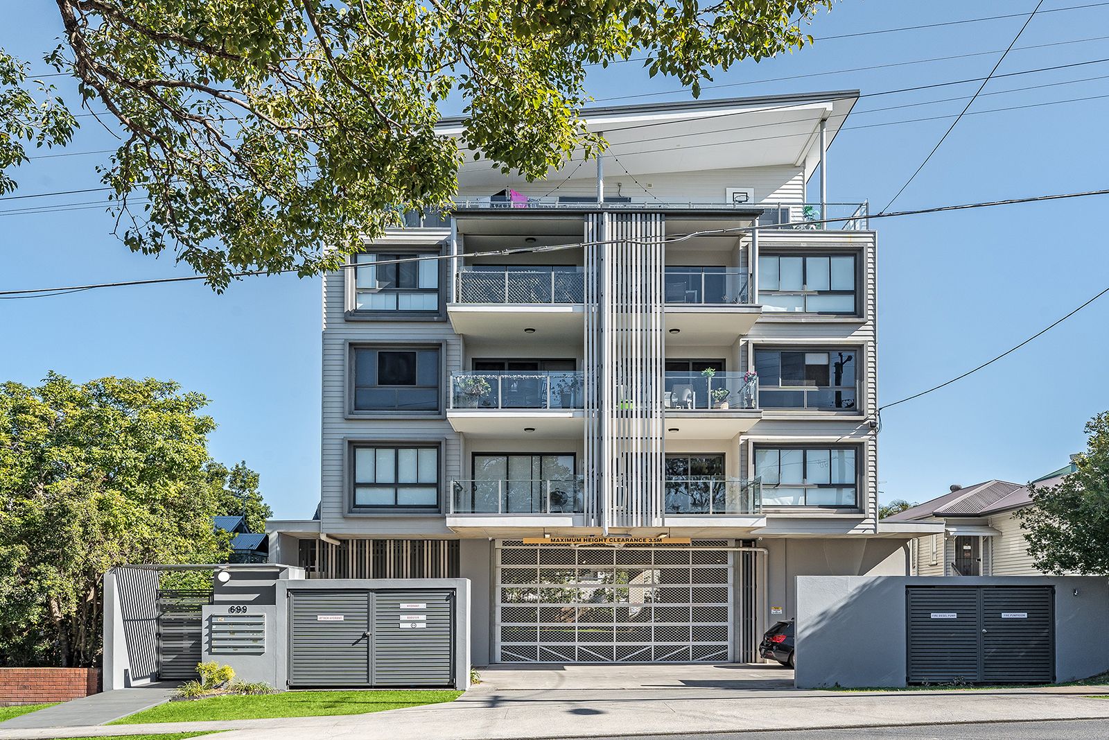 699 Oxley Road, Corinda QLD 4075