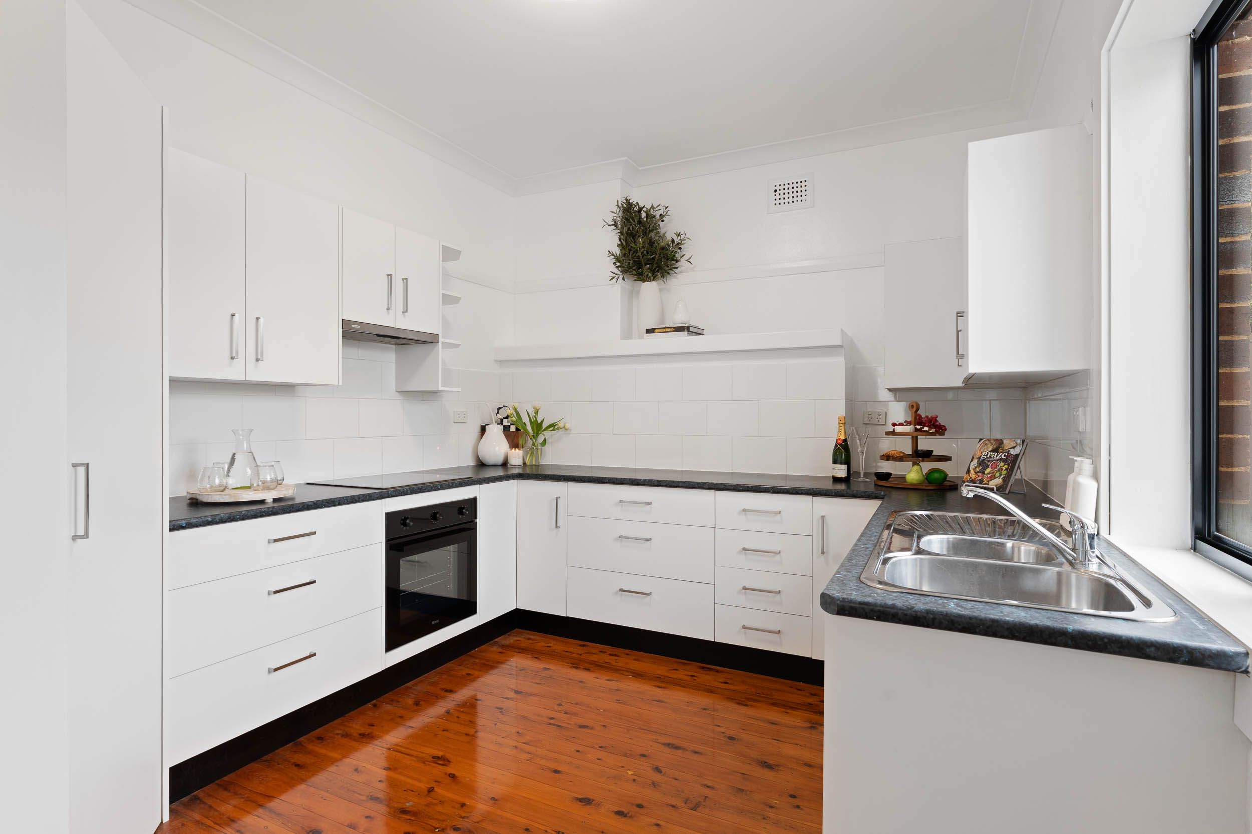 177 Goulburn Street — photo 4 of 17