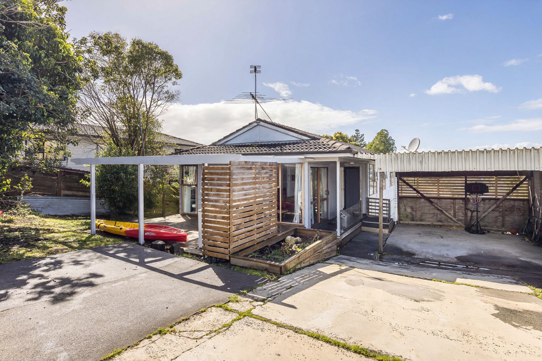 70 Solar Road, Glen Eden, Waitakere City
