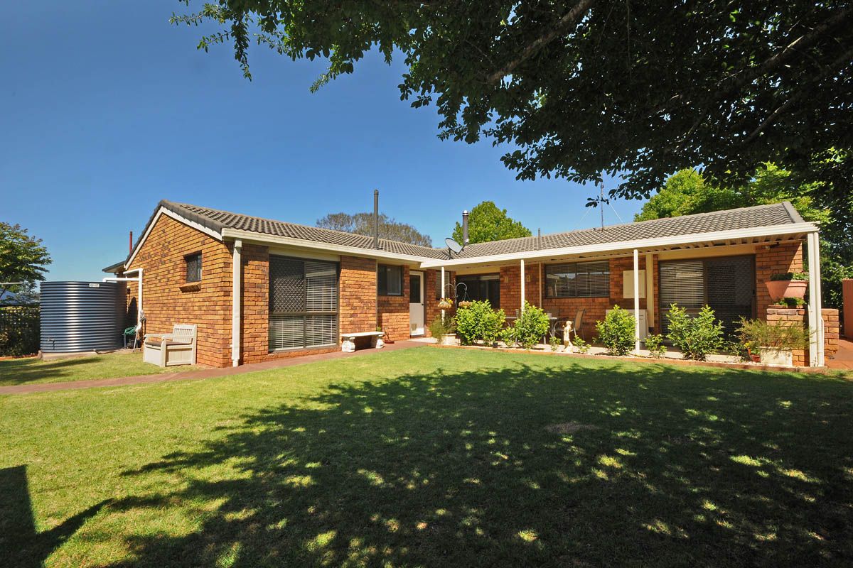 148 Ramsay Street, Centenary Heights, QLD 4350