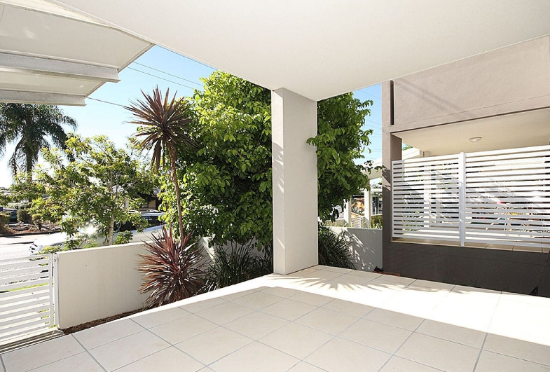 2/223 Tufnell Road, Banyo, QLD 4014