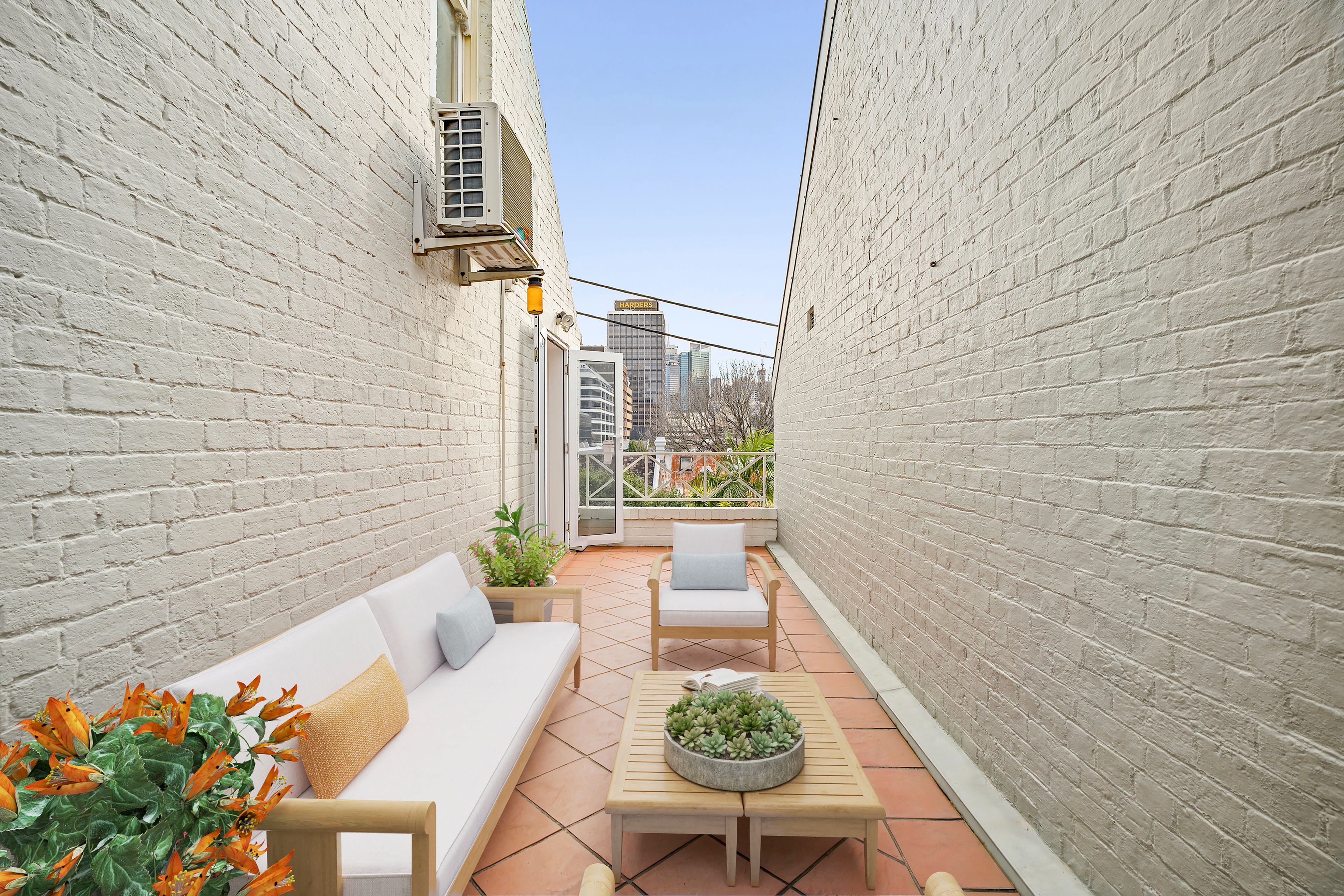 182 Mcelhone Street — photo 12 of 21