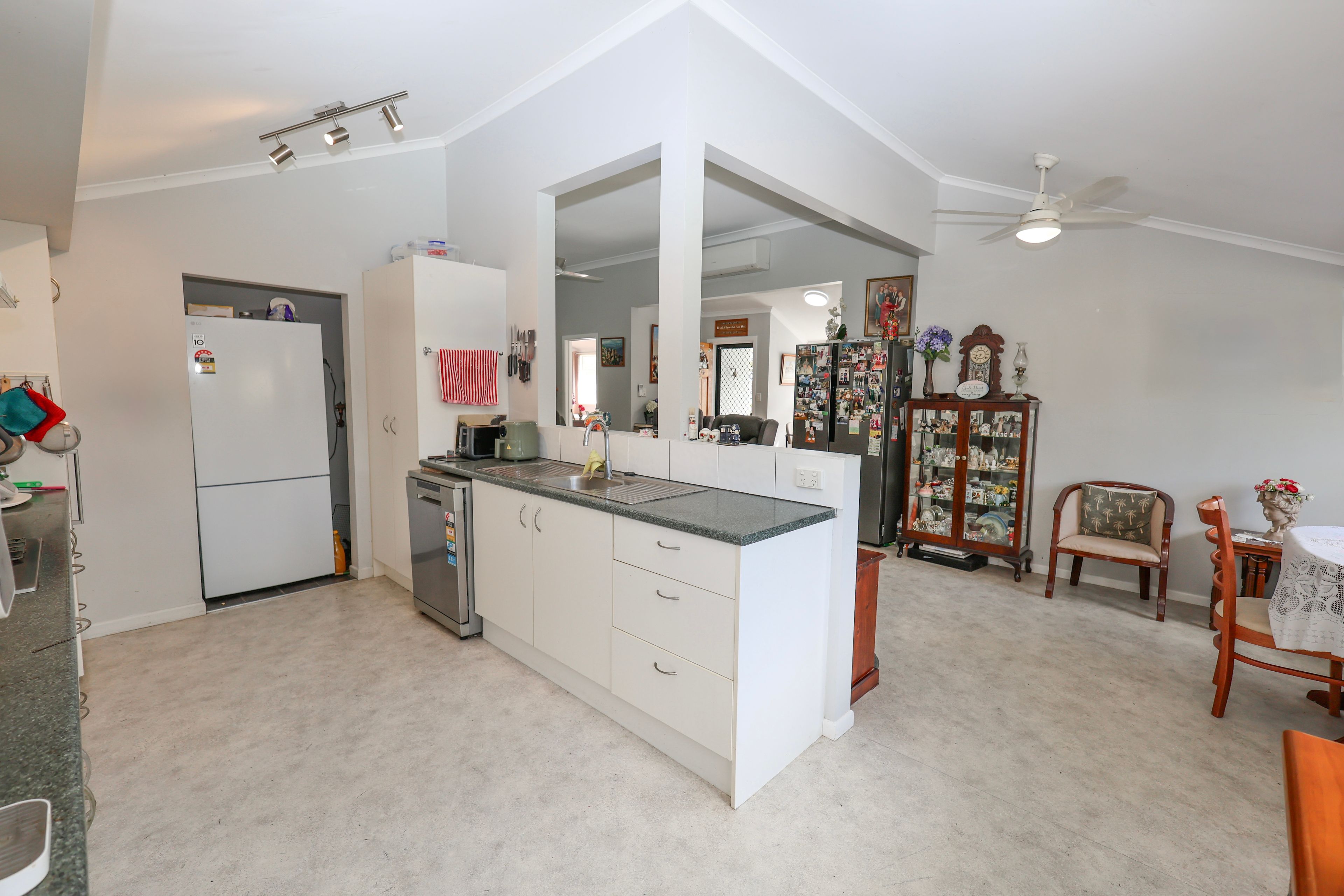 13 Palmer Street — photo 5 of 24