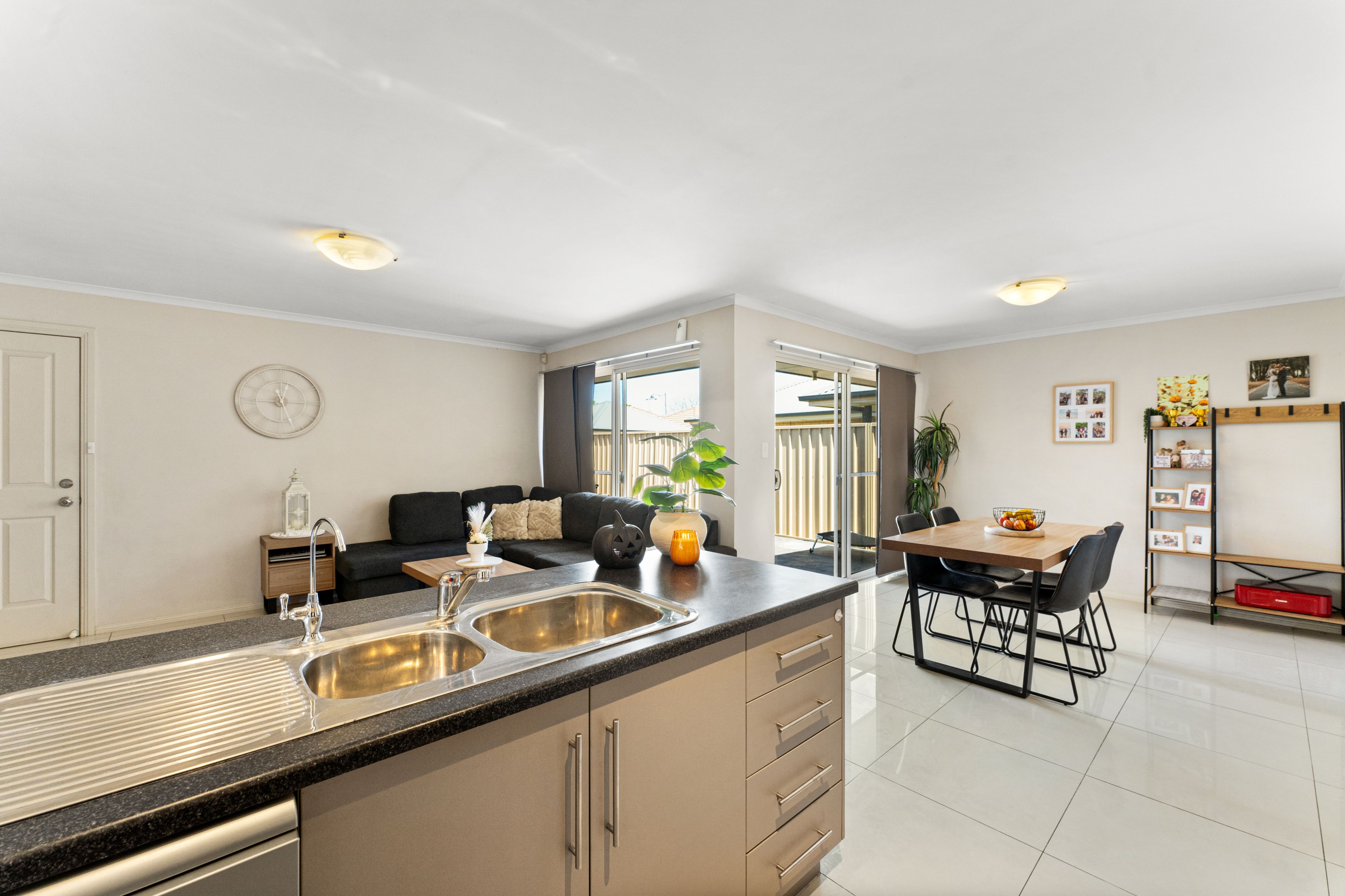 11 Whiteley Street, Munno Para, SA 5115