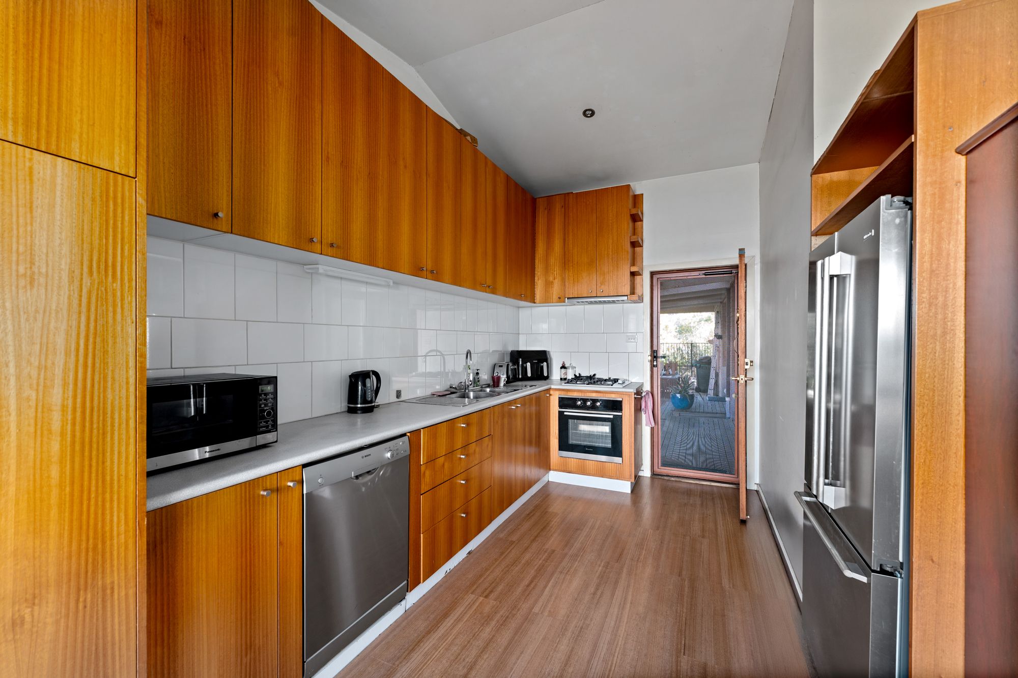 1A Almond Avenue, Brooklyn, VIC 3012