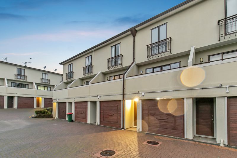 Townhouse 16/25 Rossmay Terrace, Kingsland, Auckland City