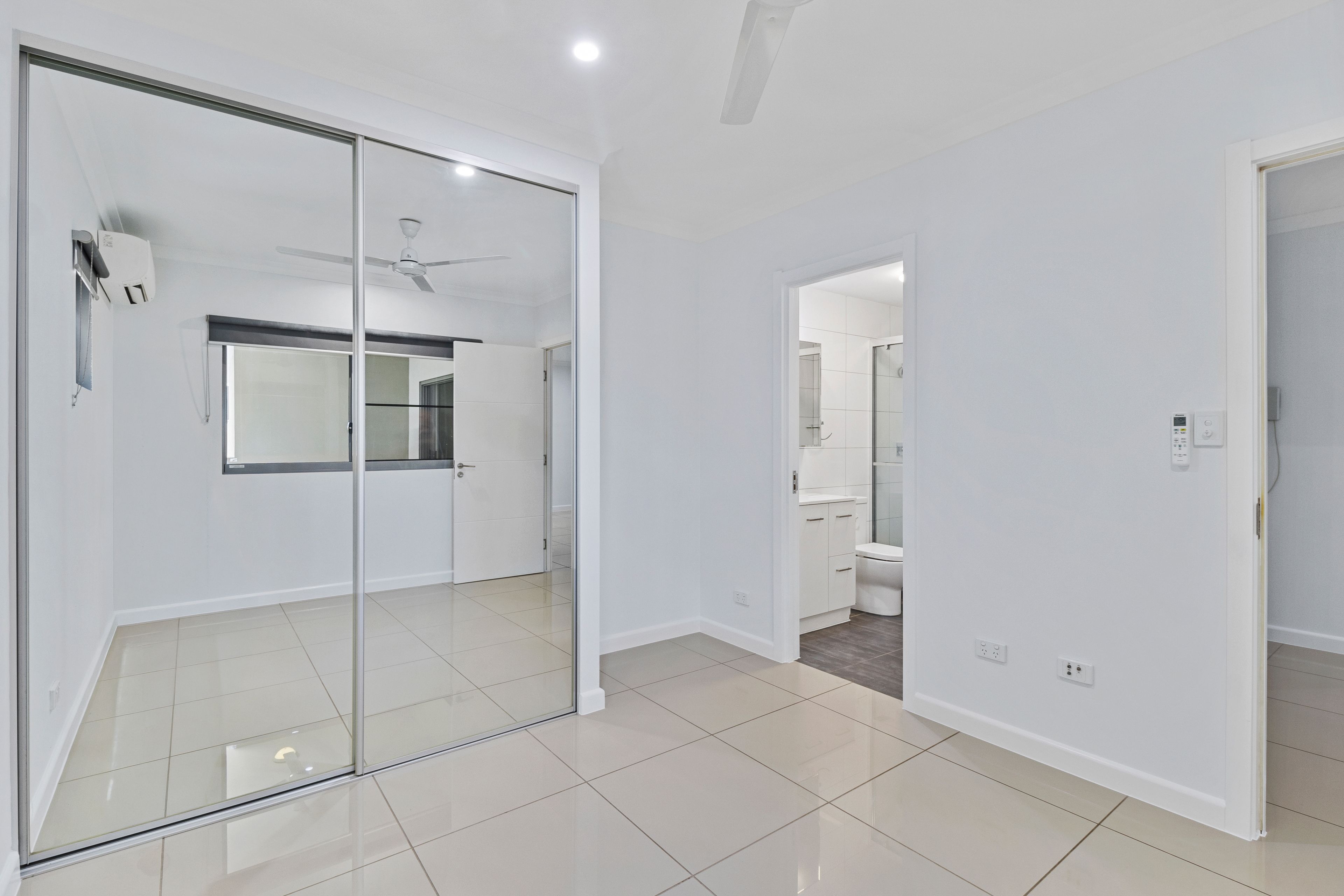116/15 Musgrave Crescent — photo 5 of 9