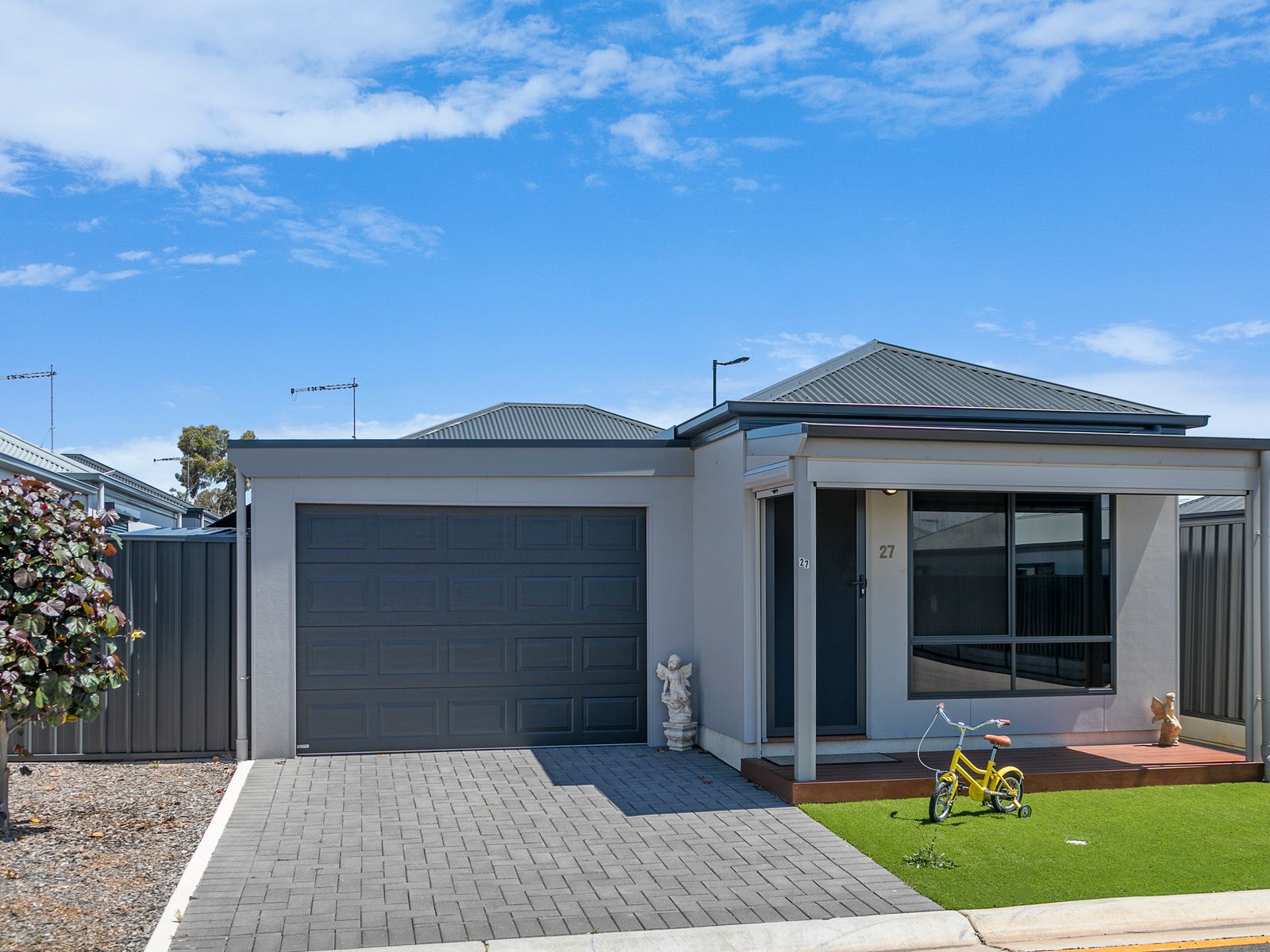 60A Strathaird Boulevard
