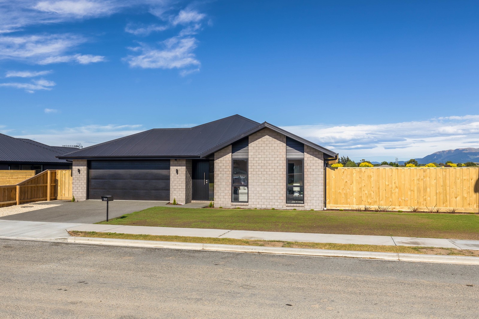 39 Claremont Crescent, Amberley, Hurunui District
