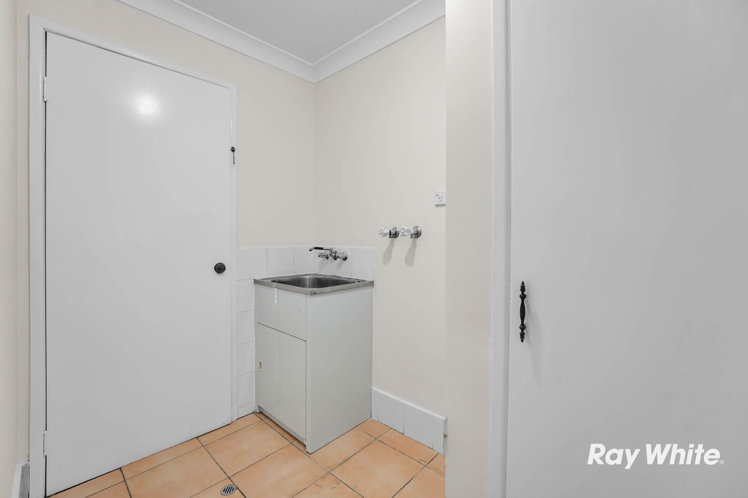 14 Dombeyah Street — photo 16 of 26