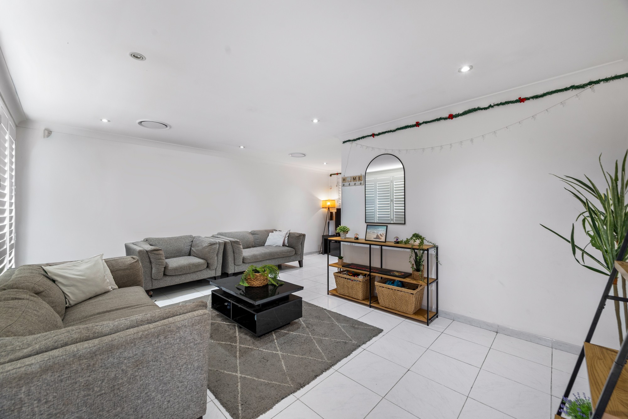 24 Aminta Crescent, Hassall Grove, NSW 2761