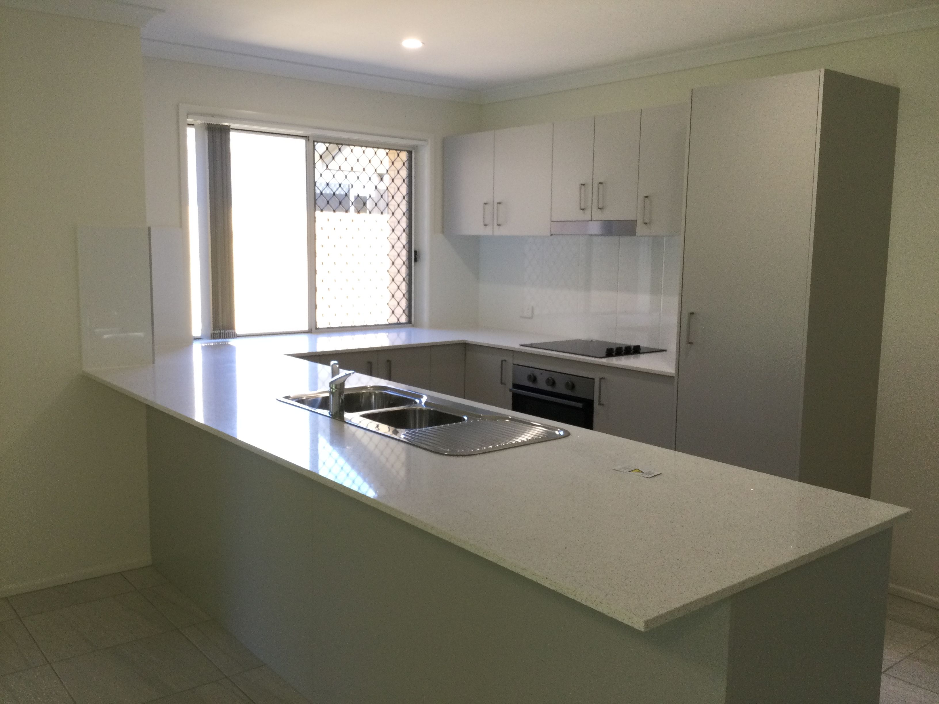 2b/8 Shalom Court, Deception Bay, QLD 4508