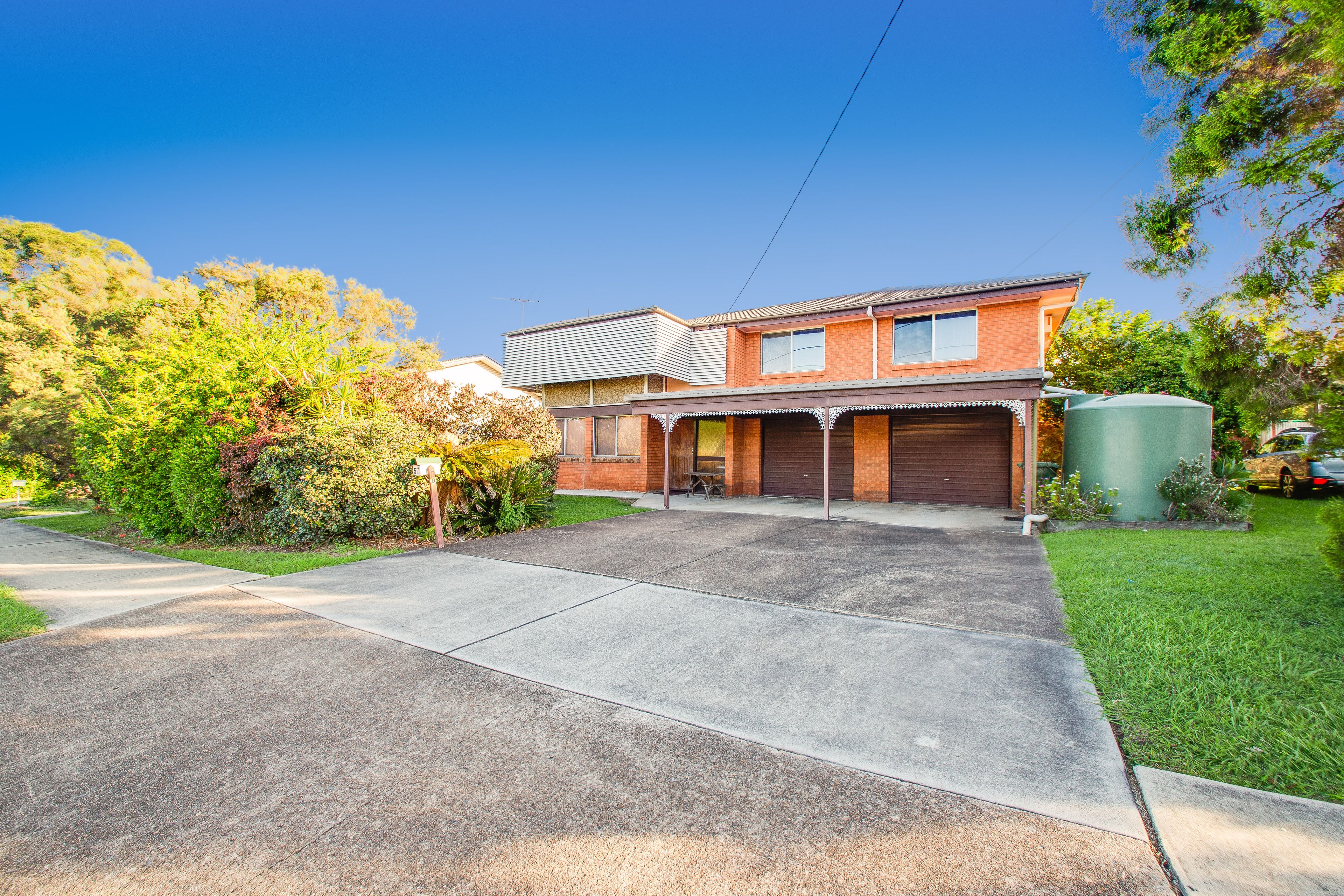 57 Edwards Street, Flinders View, QLD 4305