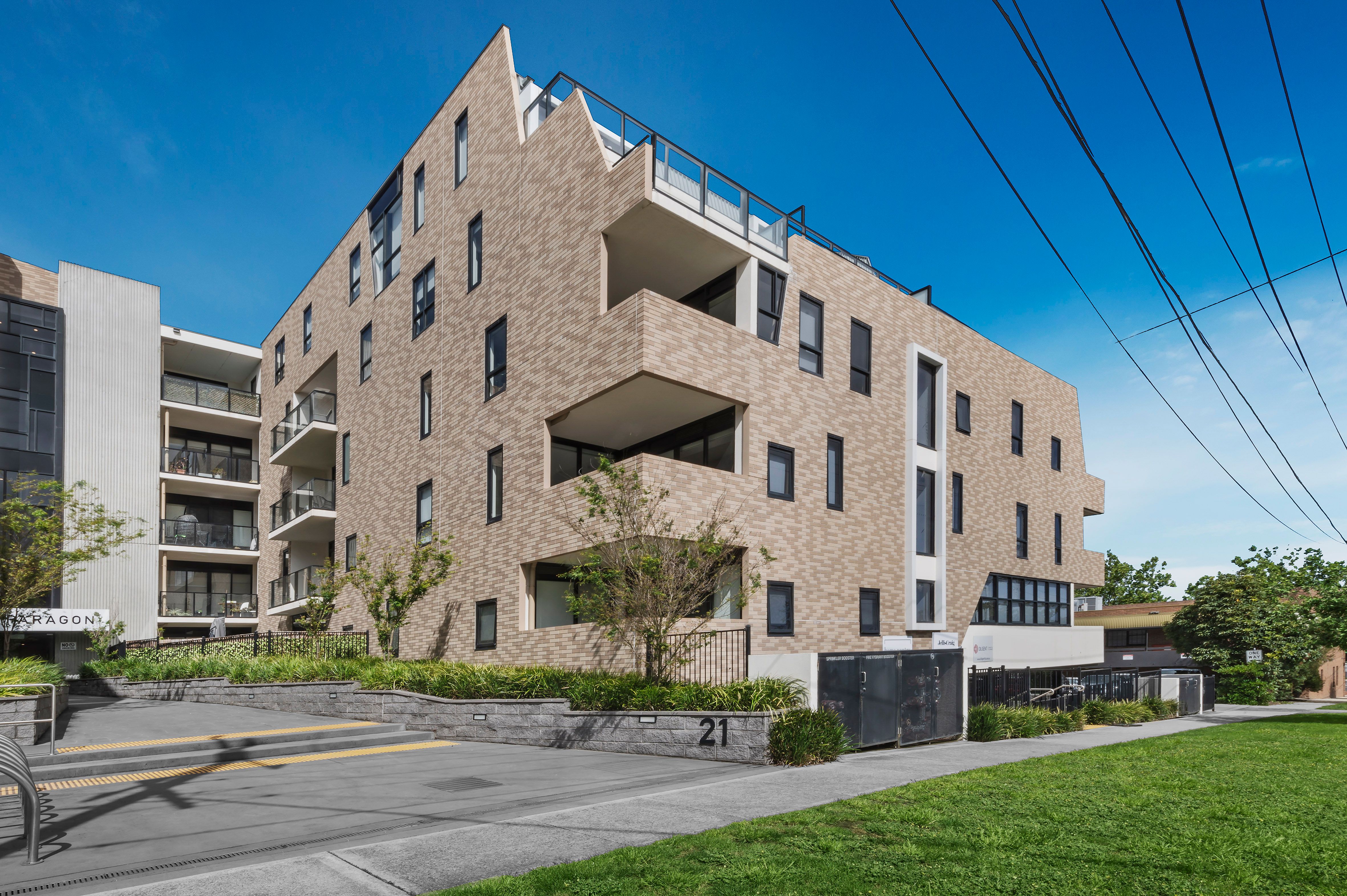218/21 Queen Street, Blackburn, VIC 3130 Sold Apartment Ray White