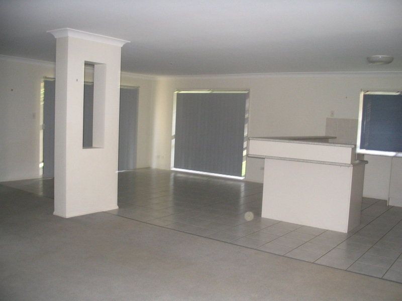 8 Grevillea Place, Bridgeman Downs, QLD 4035