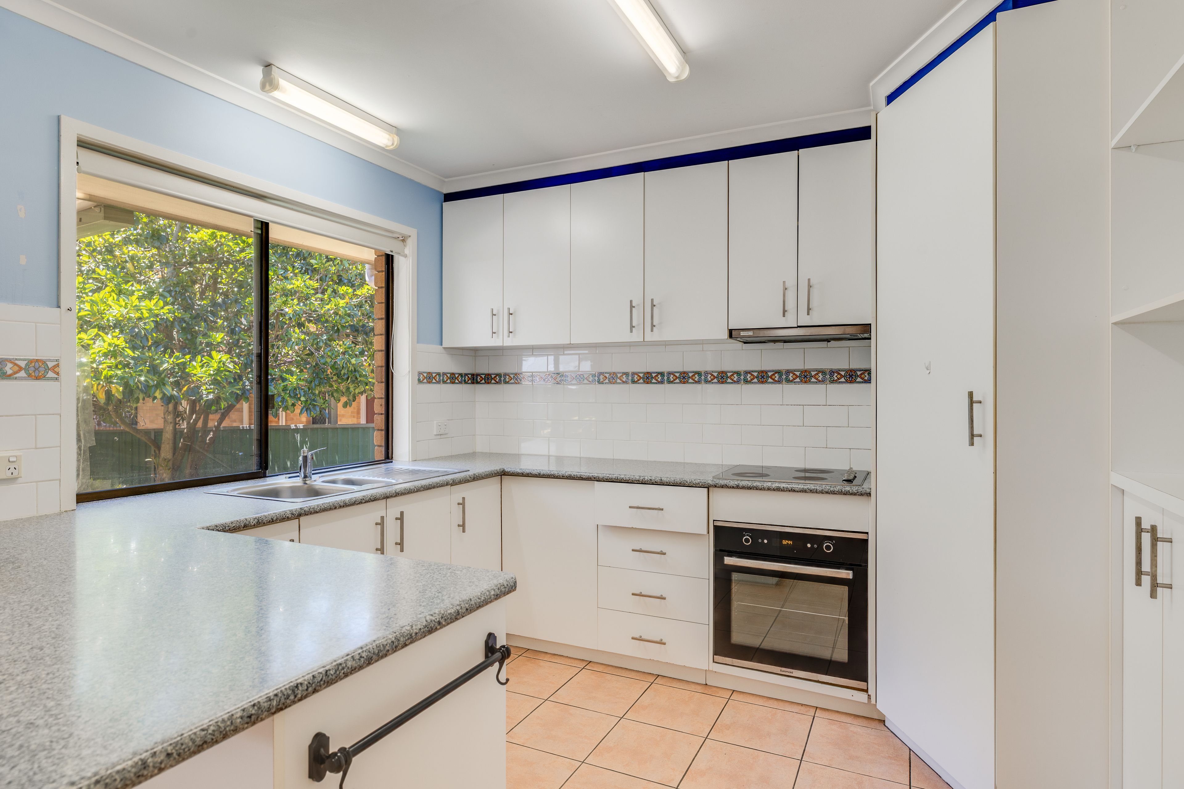 277B James Street — photo 4 of 10