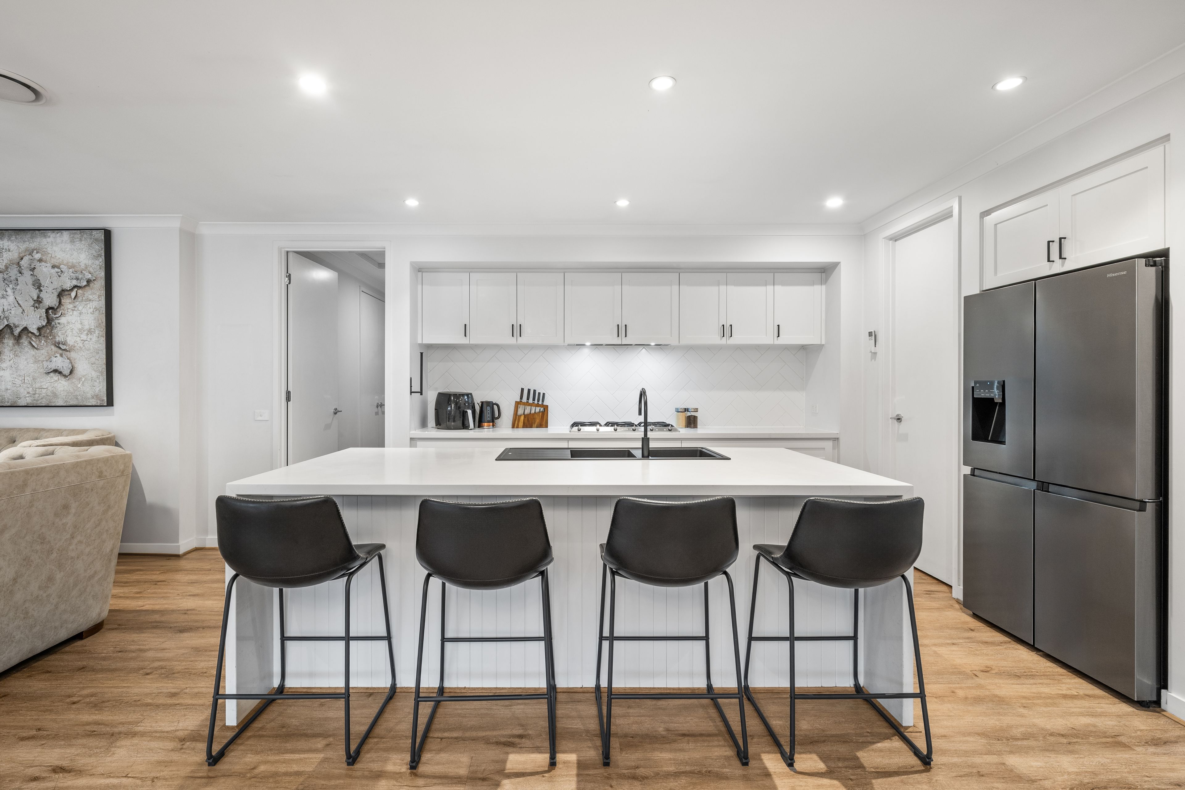 6 Highfield Avenue — photo 3 of 15