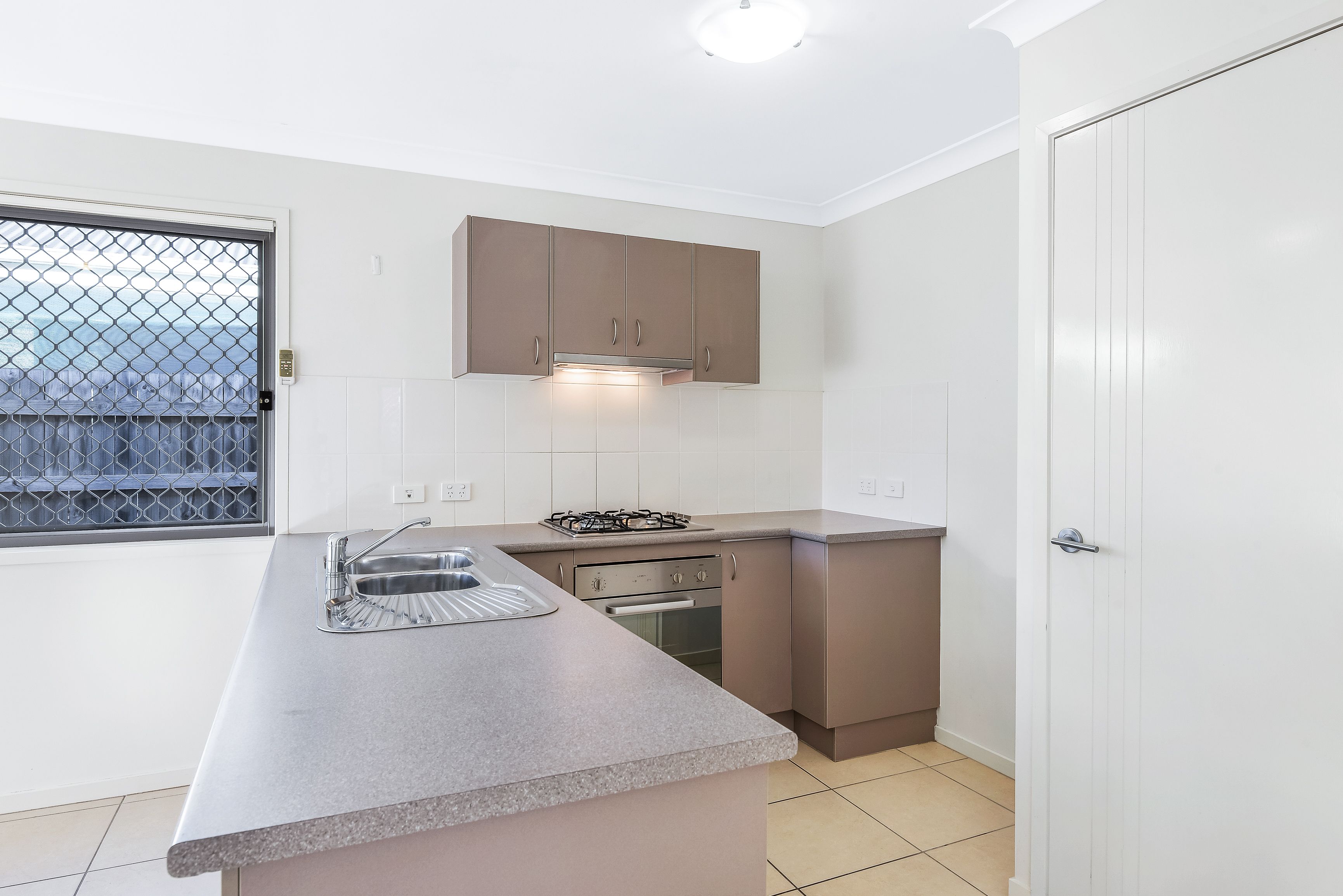 24 Waterlilly Court, Rothwell, QLD 4022