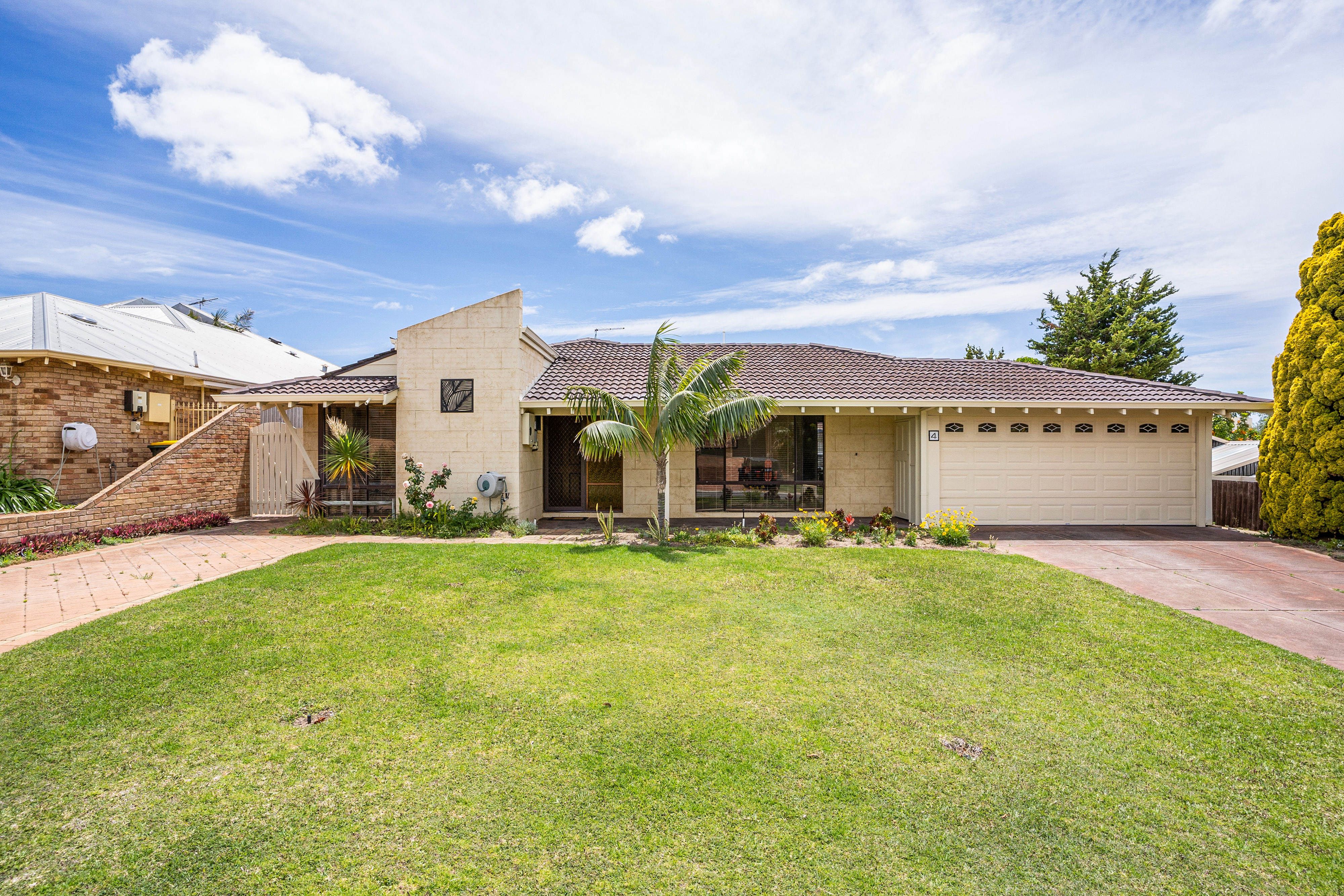 4 Cape Court, Sorrento, WA 6020