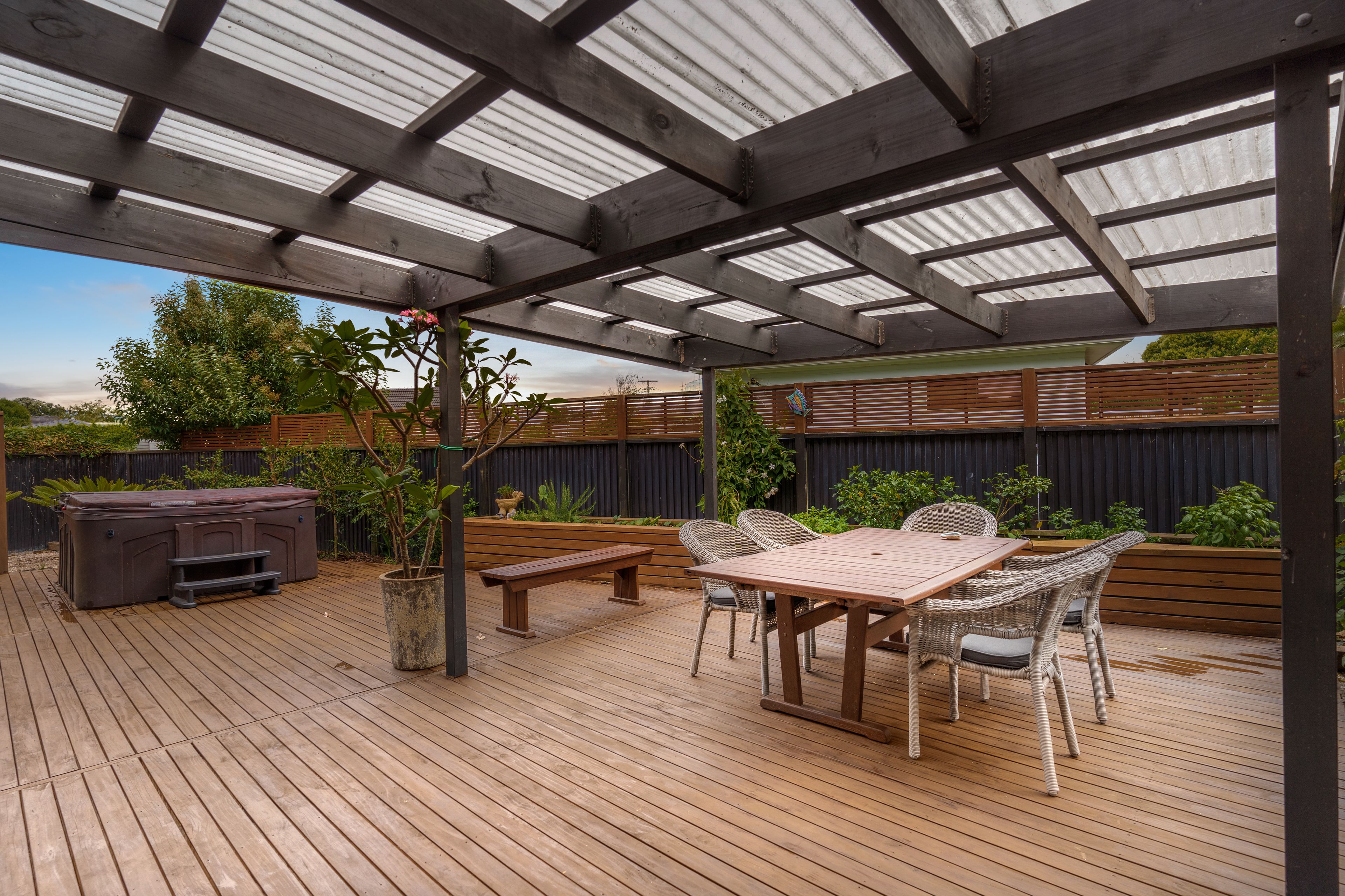 1B Kotuku Street, Te Atatu Peninsula, Waitakere City