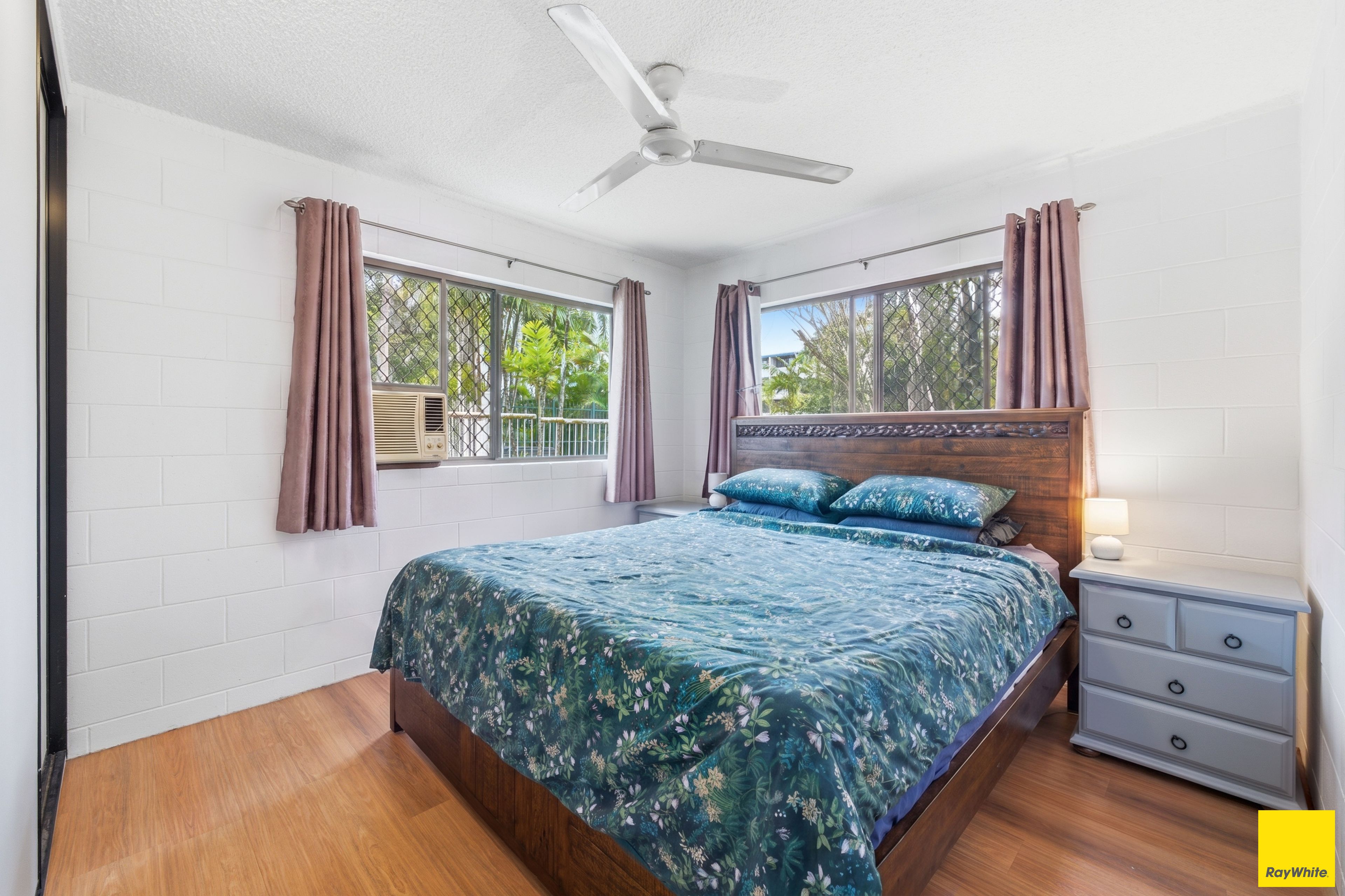 1/215-217 Mcleod Street — photo 5 of 10