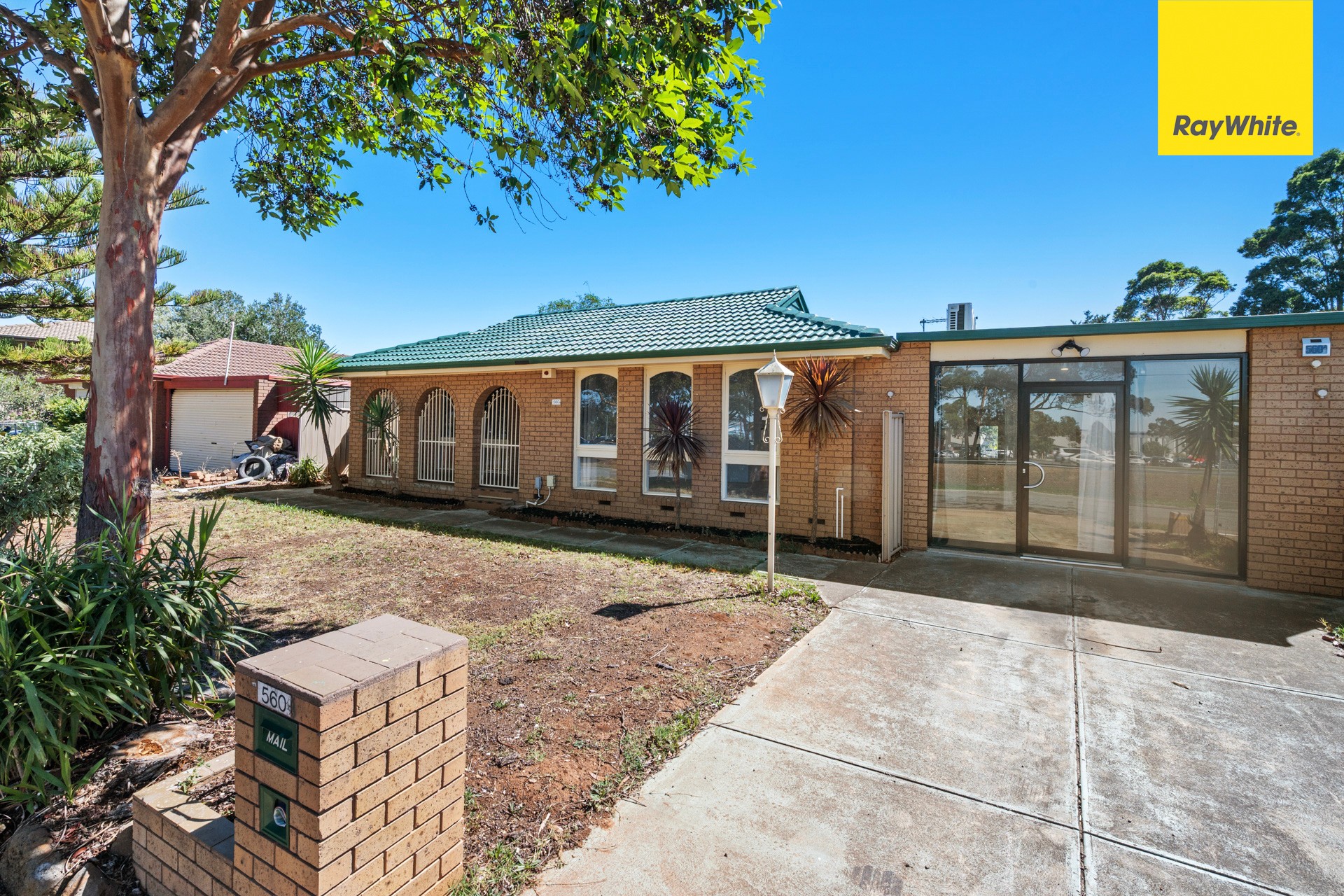 560 High Street, Melton West, VIC 3337