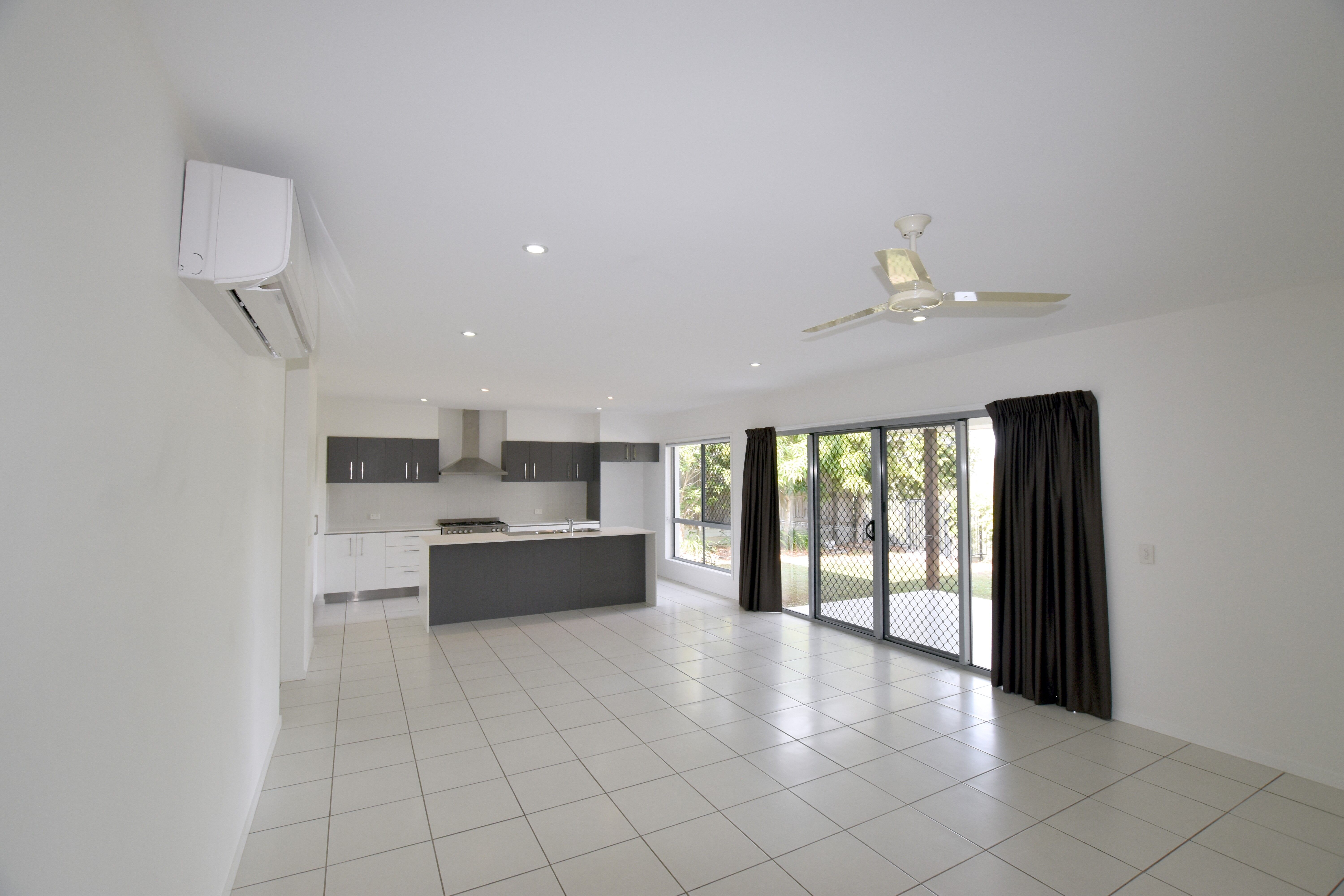 24 Orchard Drive, Kirkwood, QLD 4680