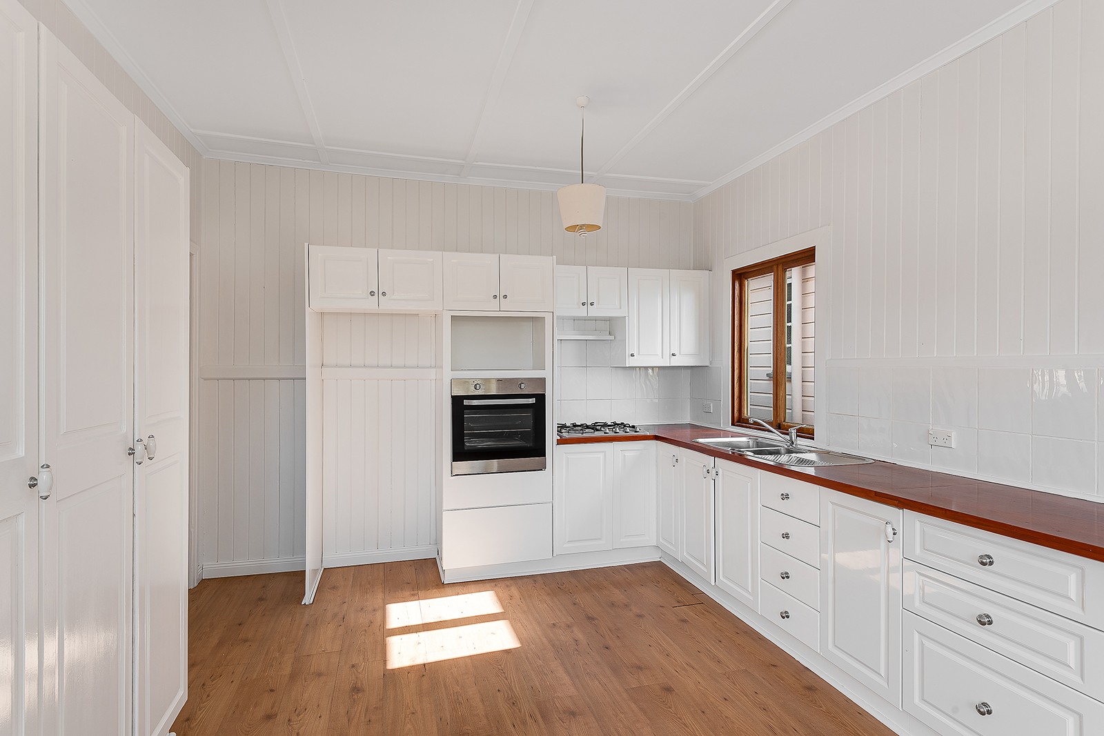 44 Hockings Street, Holland Park West, QLD 4121