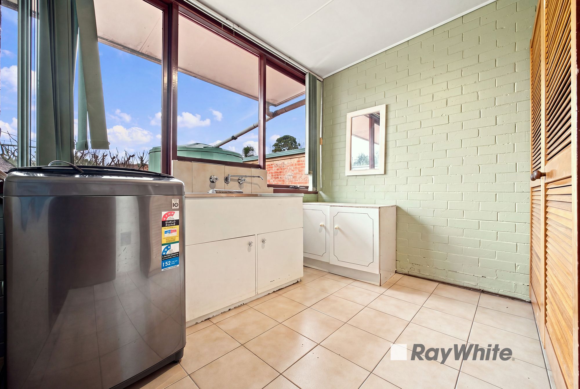 8 Regal Avenue — photo 11 of 22