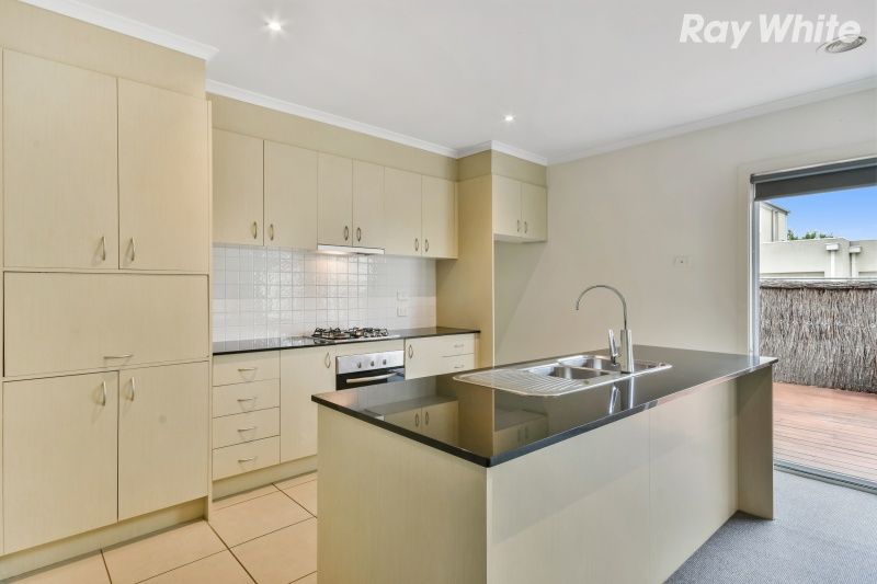 120 Sovereign Manors Crescent, Rowville, VIC 3178