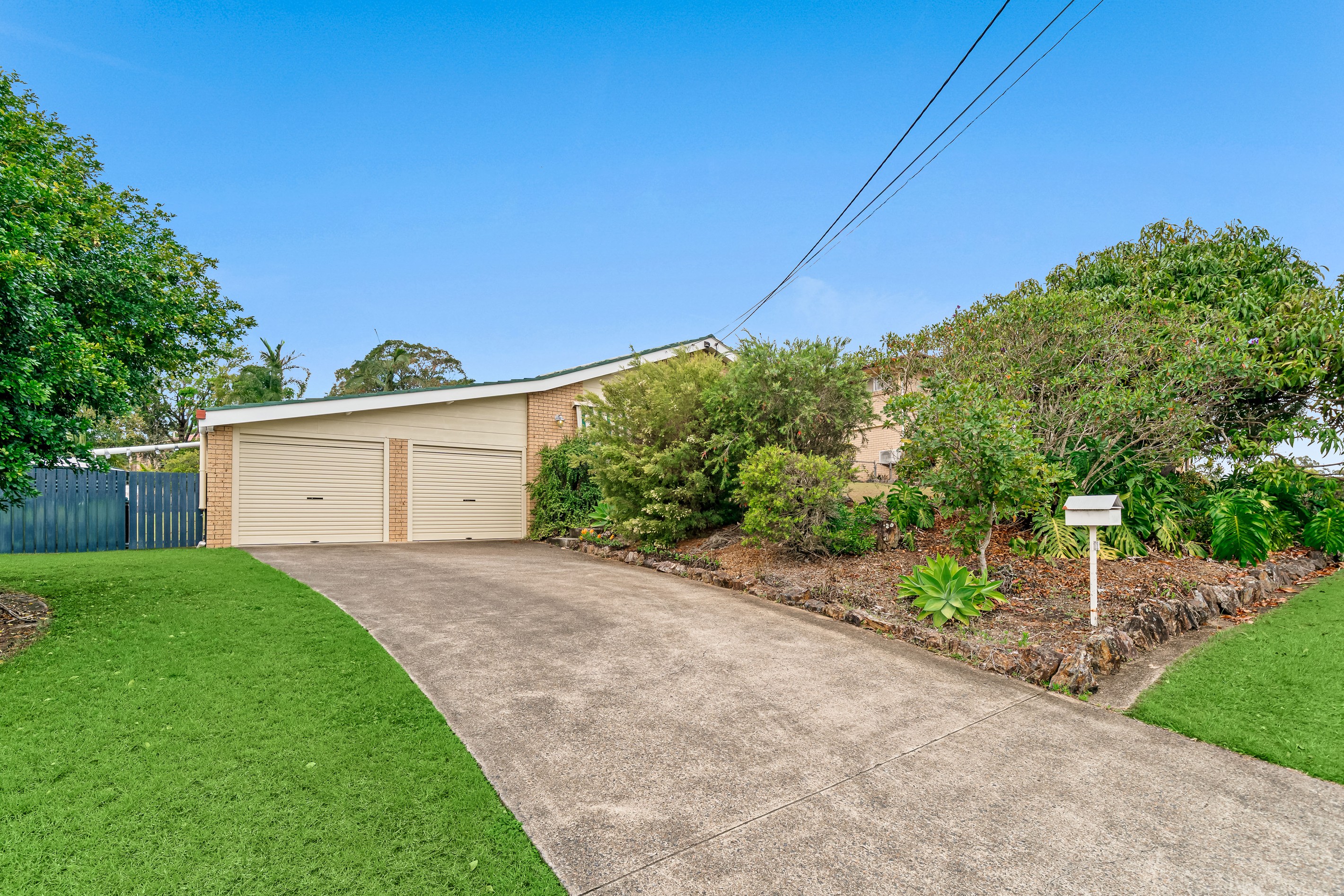 11 Hilarie Avenue, Springwood, QLD 4127