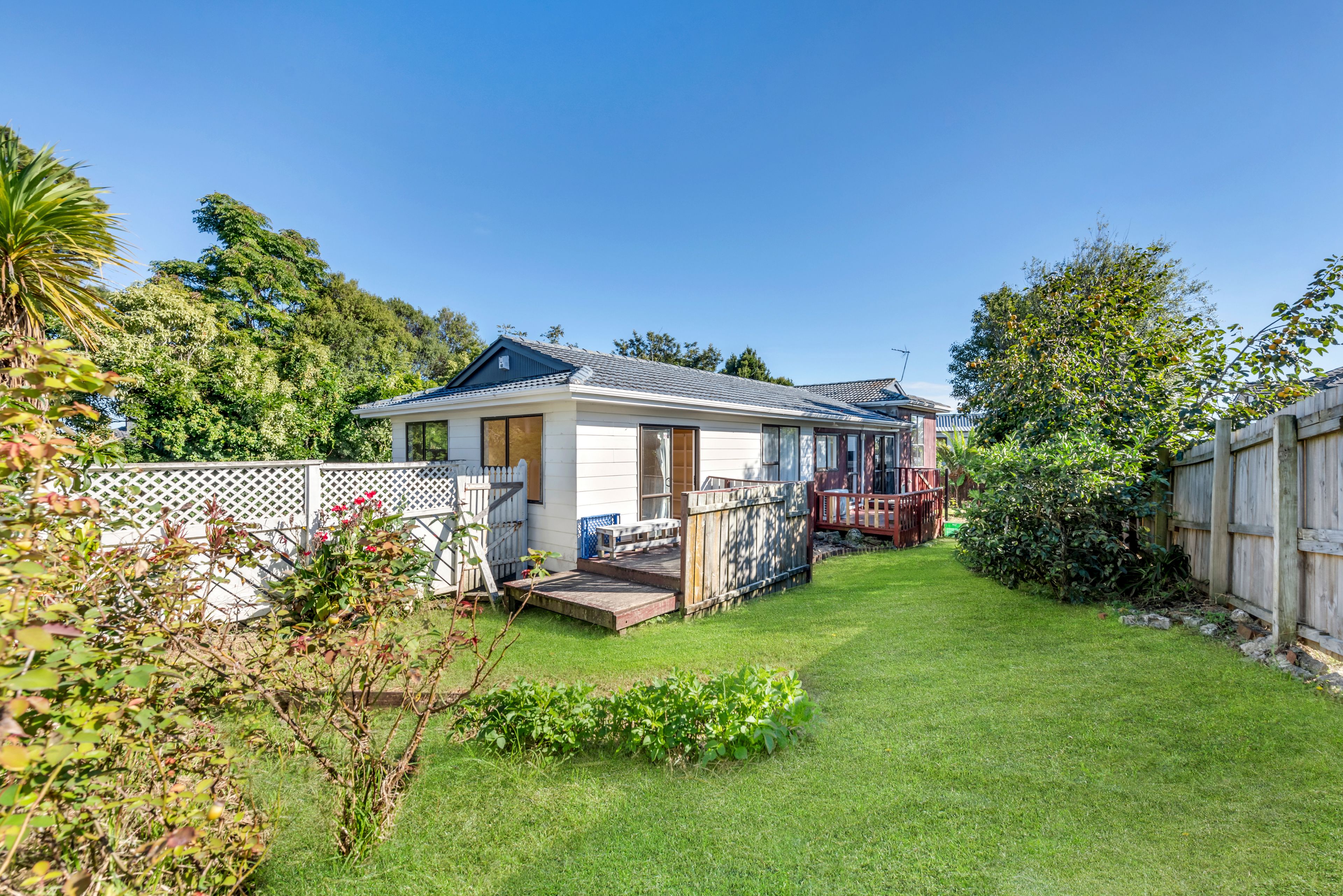 78 Gills Road, Bucklands Beach, Manukau City