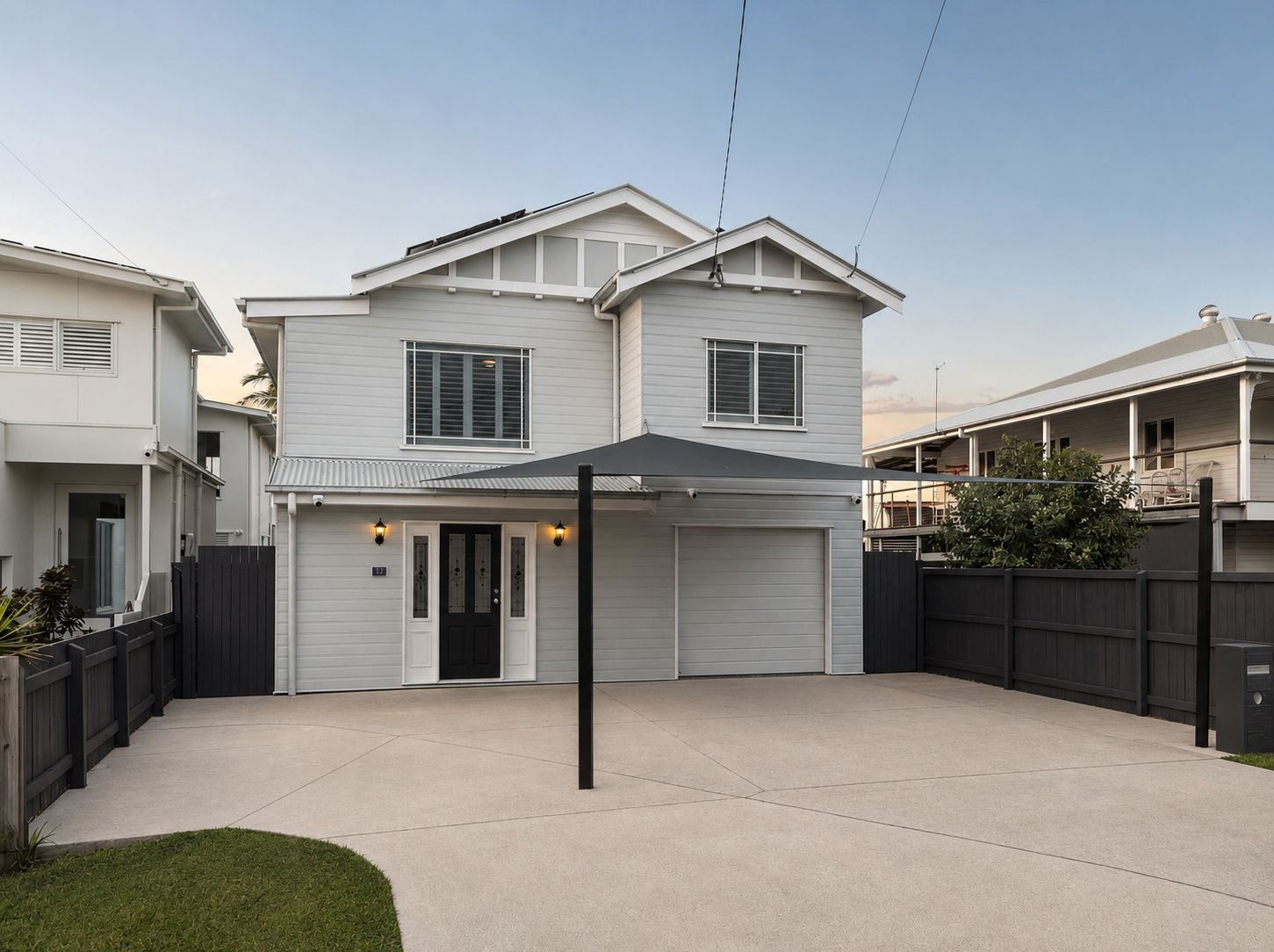 12 Fourth Avenue — photo from Ray White Redcliffe
