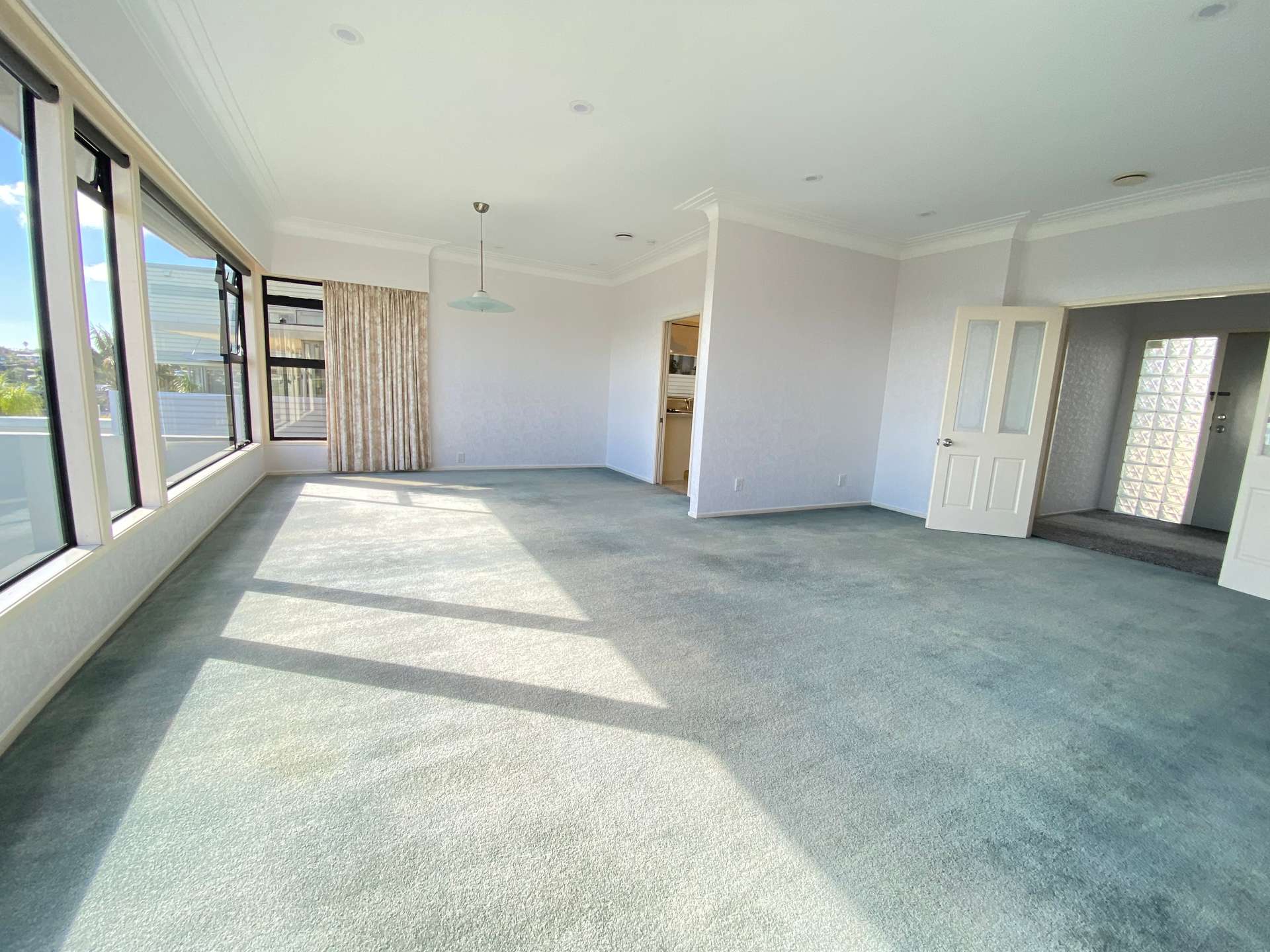 20 Siota Crescent photo 3