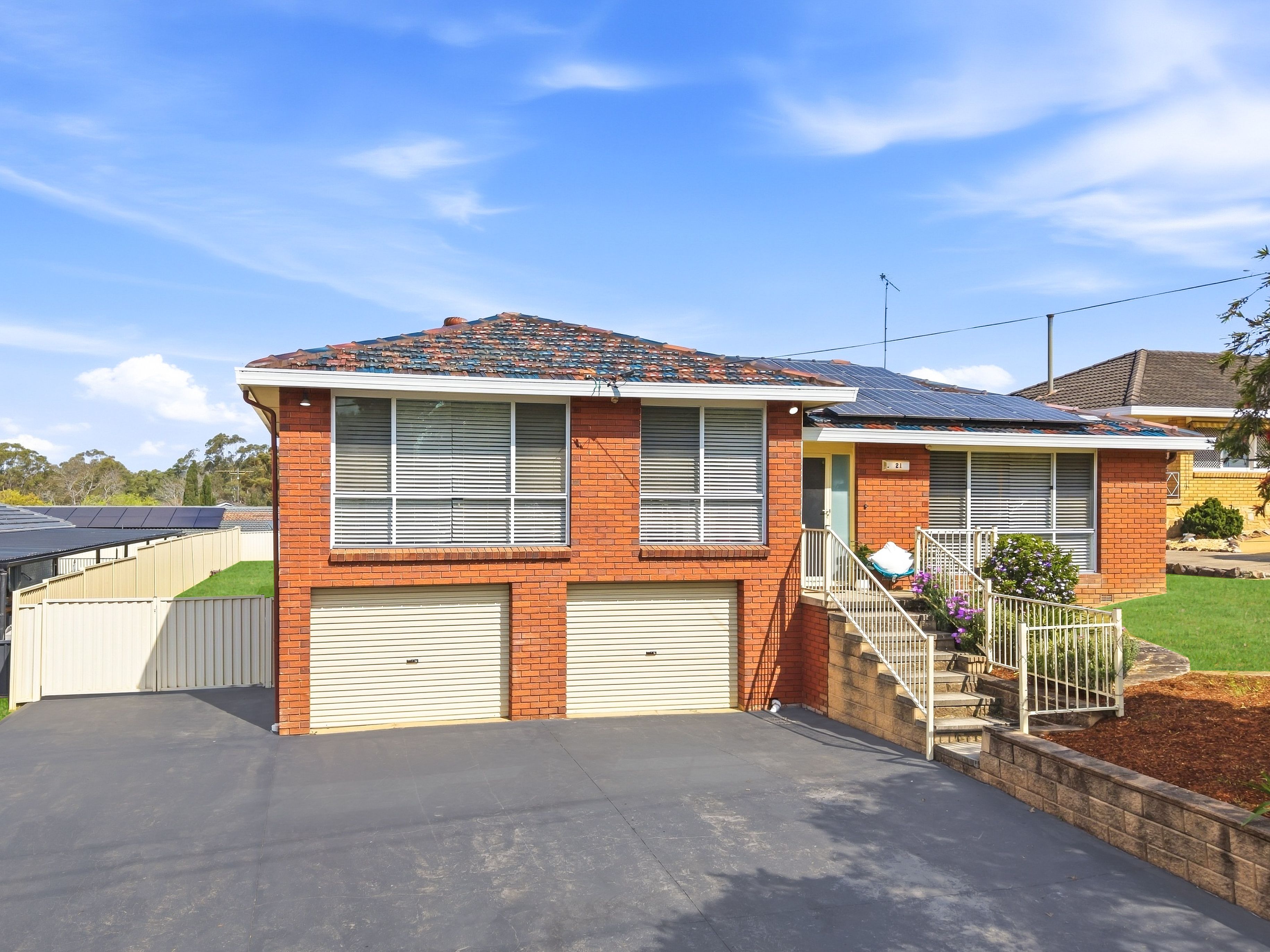 21 Ulmarra Avenue — photo from Ray White Macarthur Group