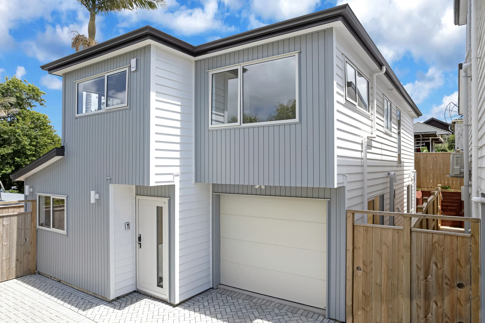 27E Greenhill Crescent, Pakuranga Heights, Manukau City