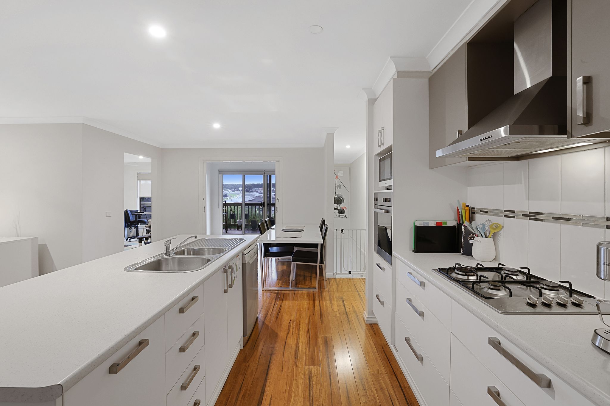 41 Victoria Street — photo 5 of 29