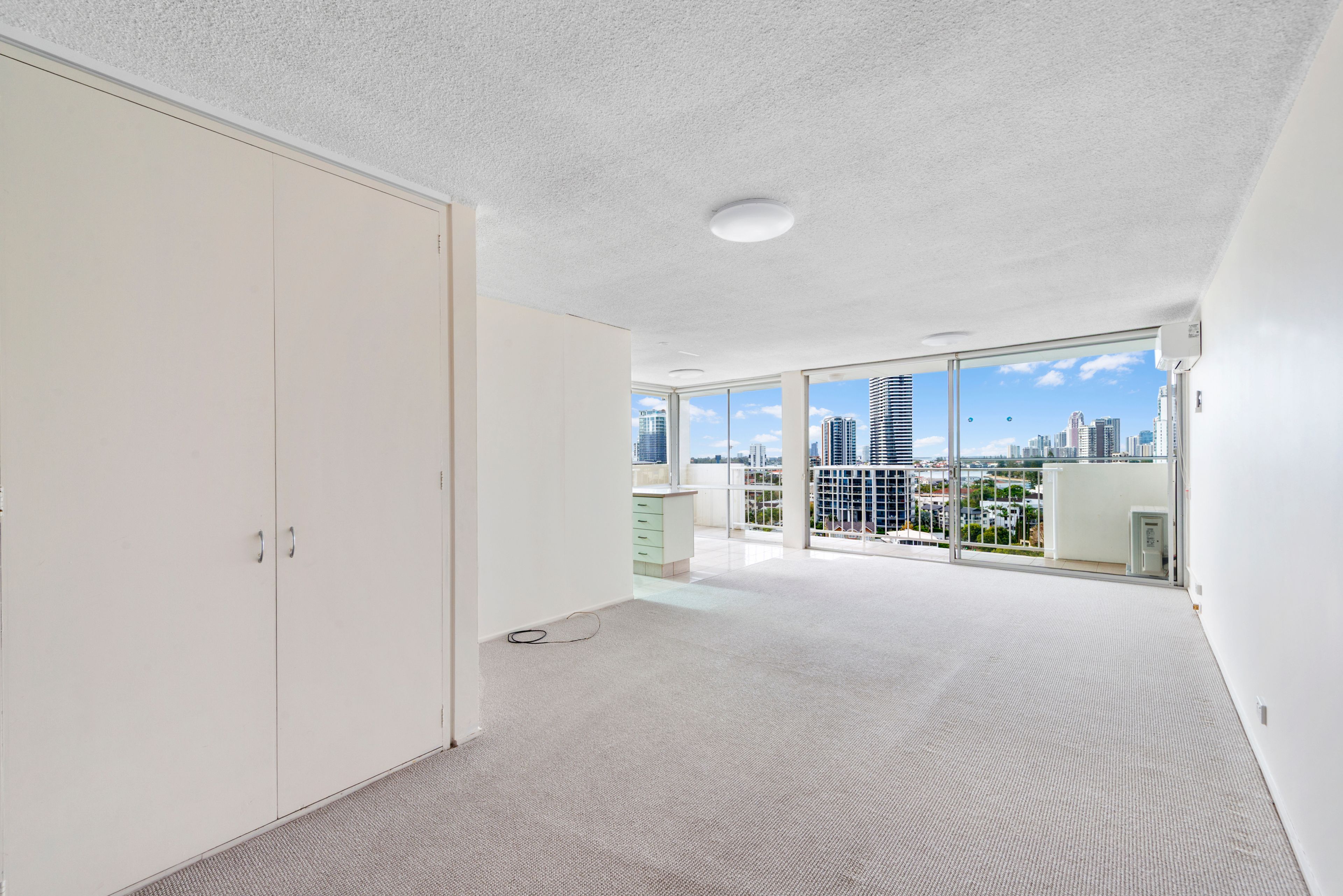 114/30 Watson Esplanade — photo 11 of 28